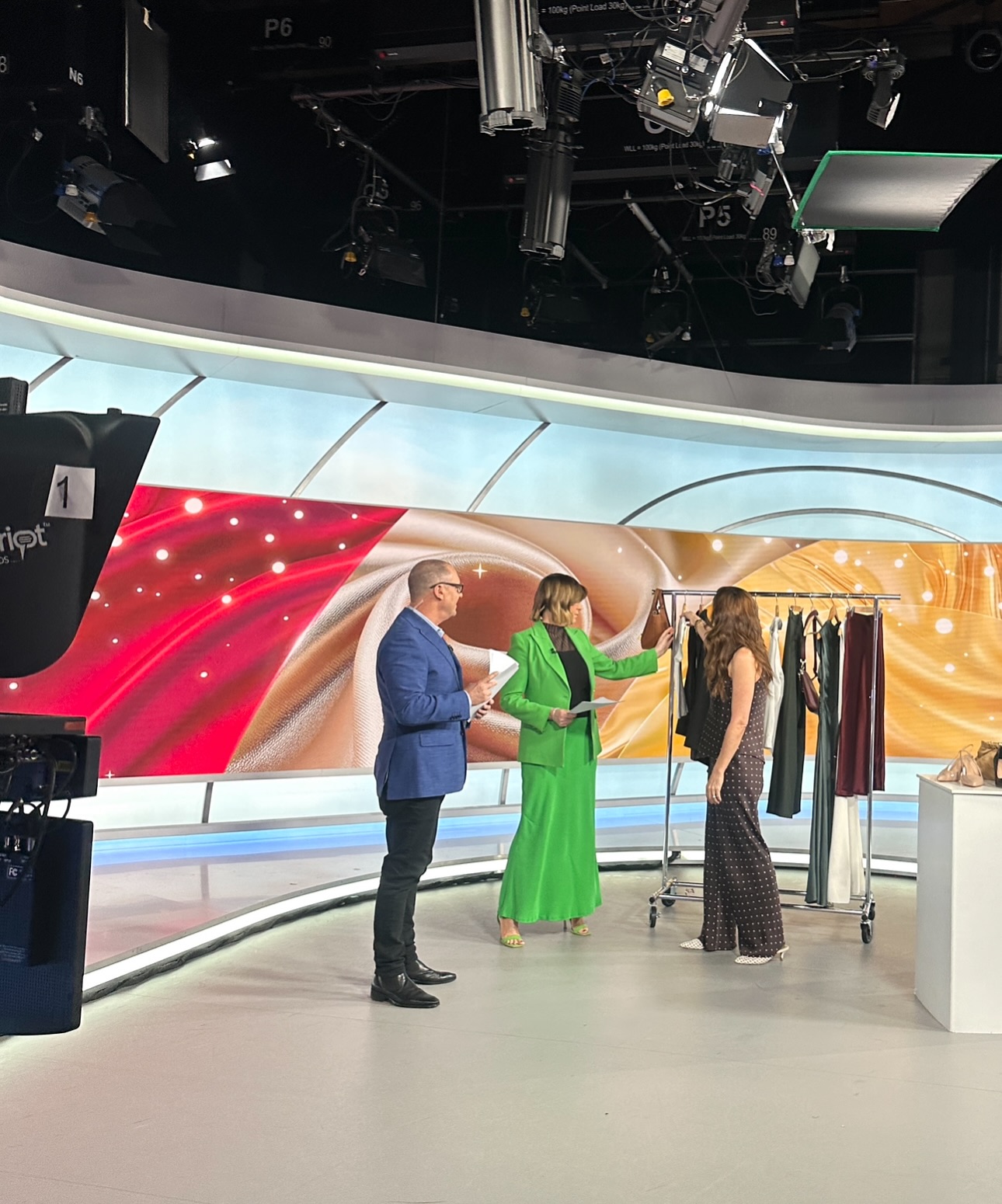 StyleSense : Personal Fashion Stylist Sydney & Wardrobe Makeover