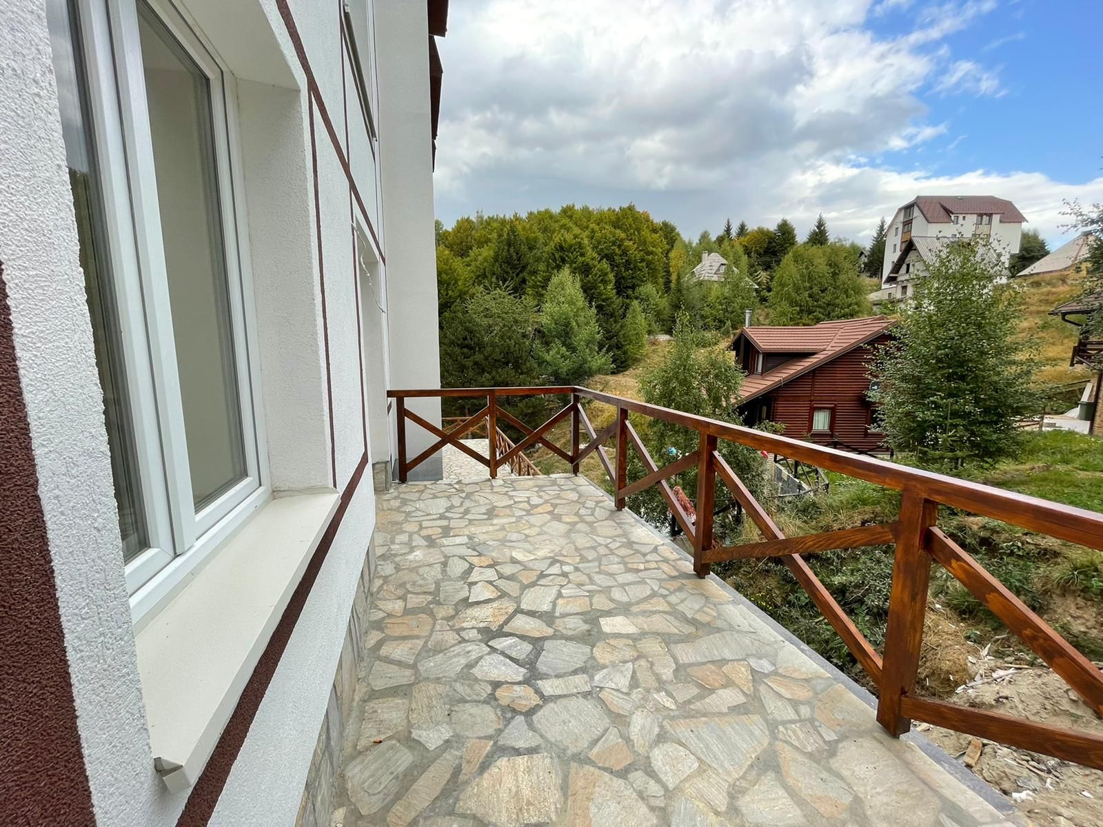 FLOW - Zapečena piletina sa pršutom, mocarelom, žalfijom i krompirima 📍 ...