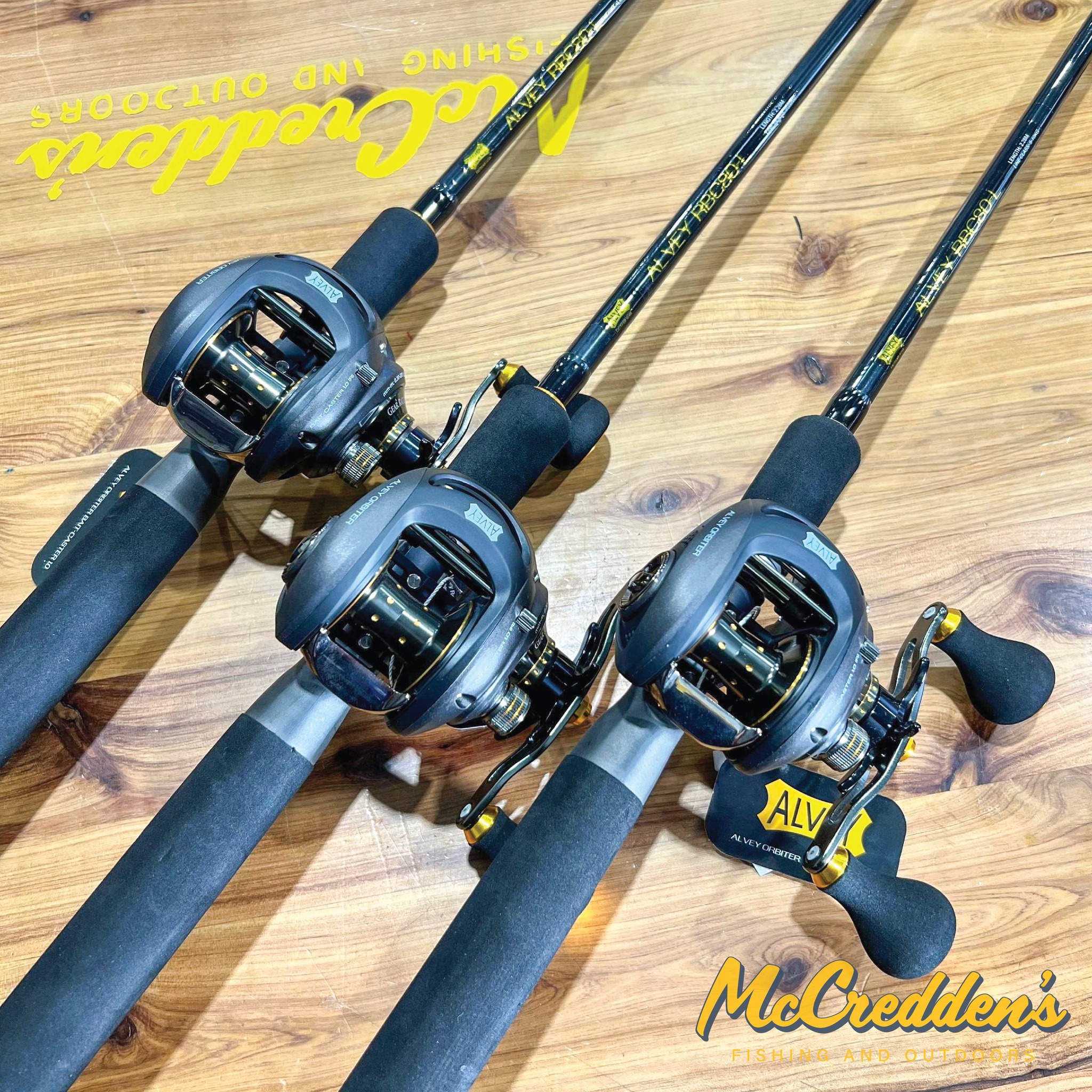 1 piece 2 piece baitcaster reel Agility® Baitcast Combo (Prior Gen) it’s lightweight yet durable subseries:Abu_Garcia_Max_Pro Model:6.6:1Blue&Purple CAMEKOON X-Tribe 5000 6000