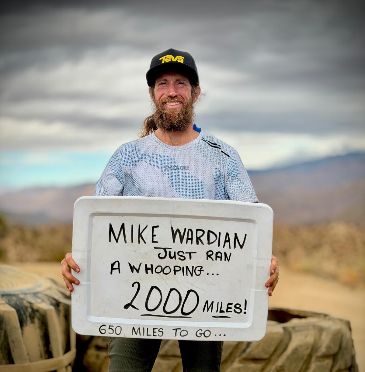 フェルト Michael Wardian completes 2000 miles on Pacific Crest Trail in