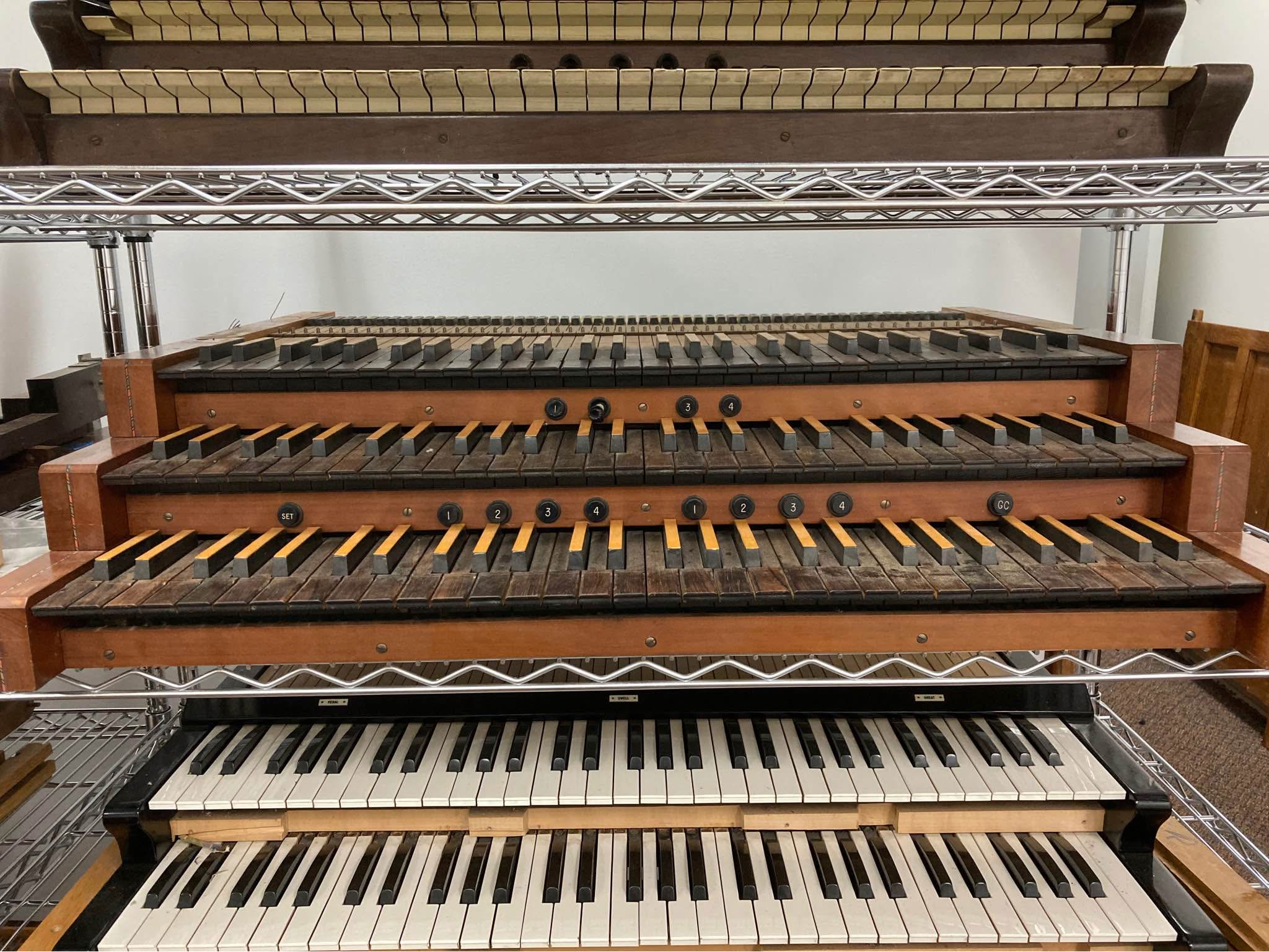 3 manual Tracker Keyboard Stack - Pianos & Keyboard Instruments ...