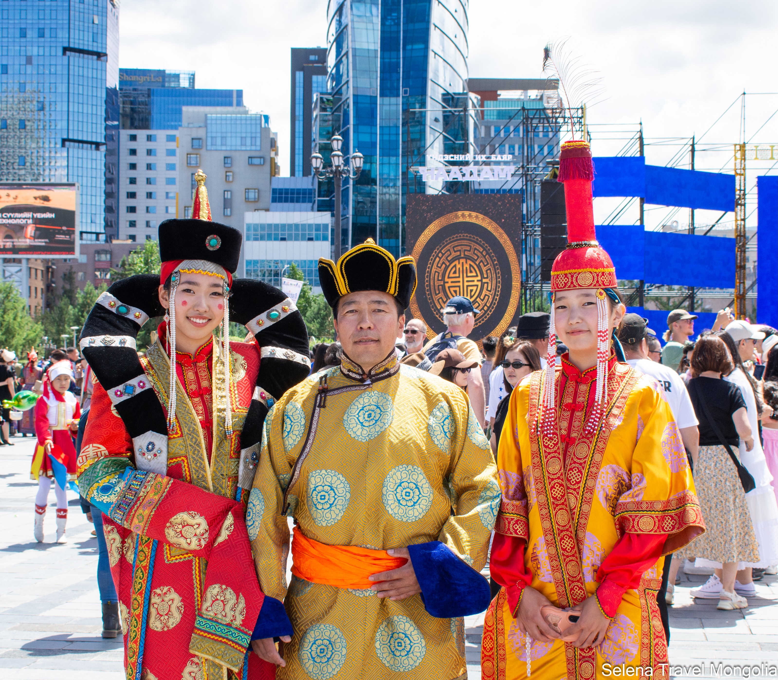 mongolian dress Mongolians in Deel 🇲🇳 This isn't a costume — it's living heritage. While many traditional garments only survive in museums, the deel is still everyday wear for herders outside the cities. In Fashion Forward Set White Solid Dress Shirt Size:L /US 6 Height 3 Amidala