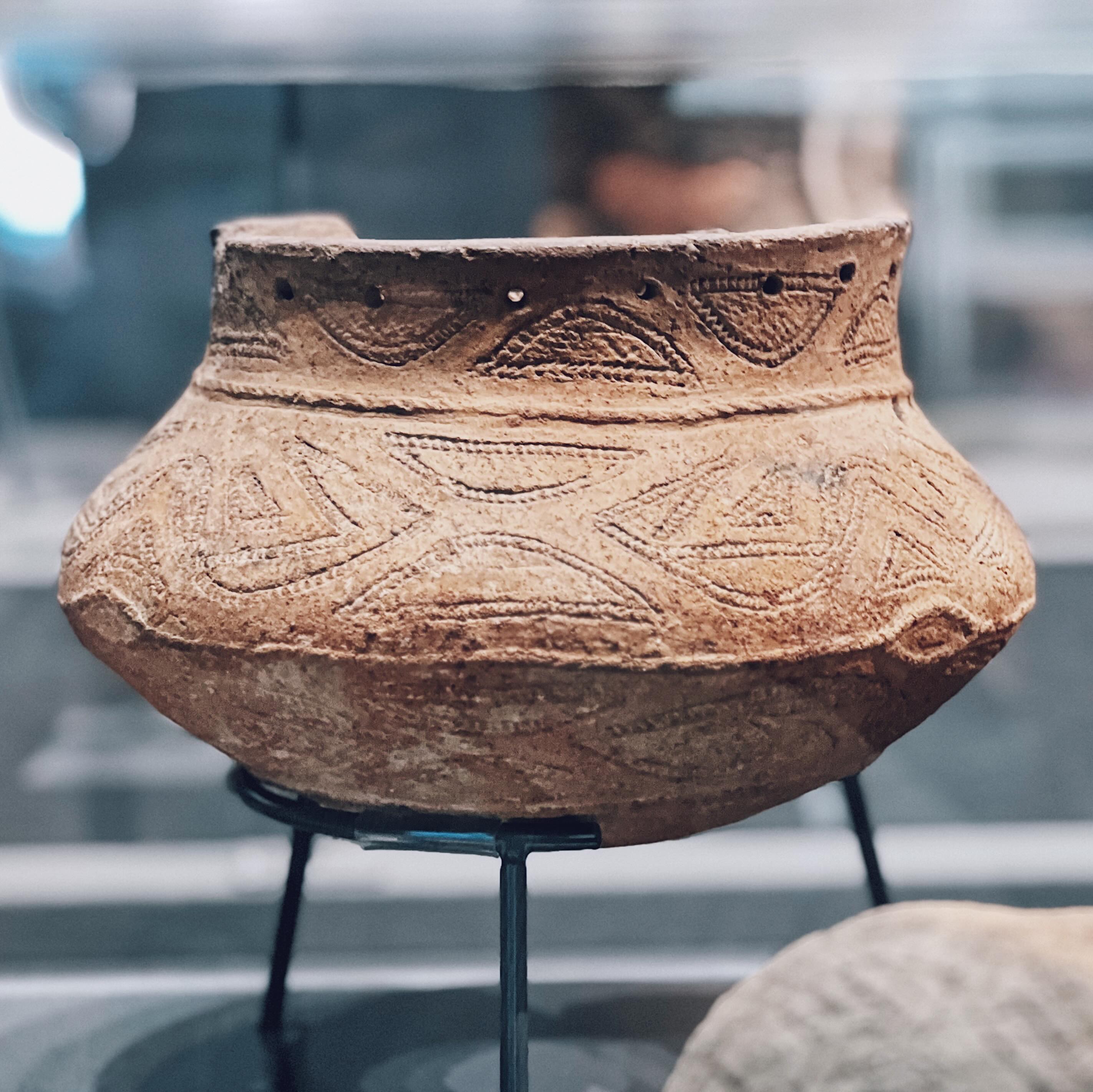 7月から始まる東北歴史館の「世界遺産縄文」展のグッズに遮光器土偶