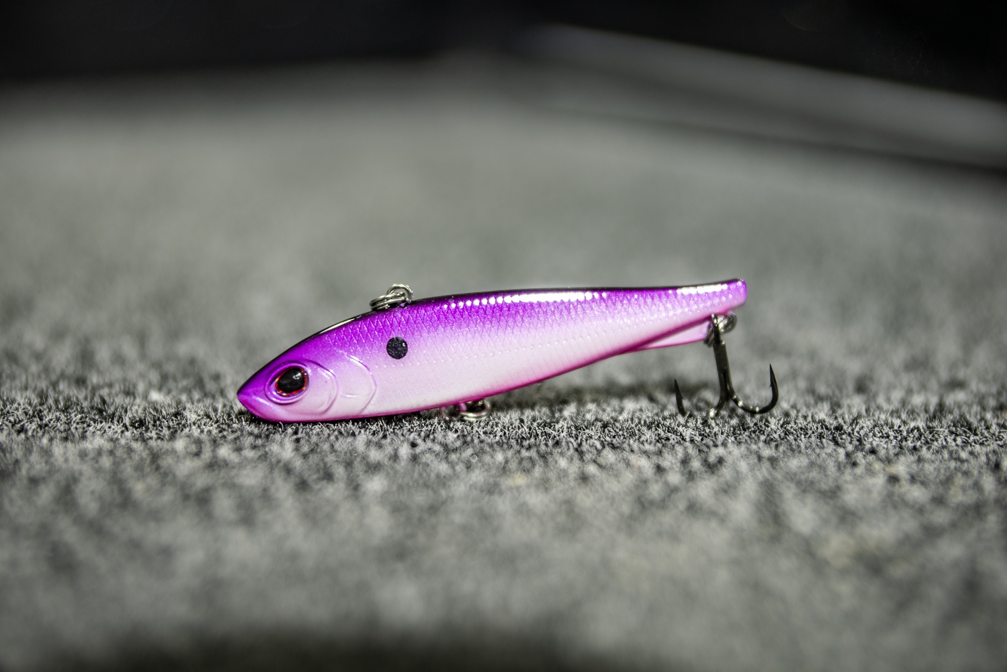 blade lures catch anything fish 5 Pack Metal Baits for Bass Fishing Hard Metal VIB Fishing Spoons Crankbaits Swimbaits for Trout Walleye Crappie Saltwater Blade Bait Fishing (Gold Blade Baits_5pcs/Box) : Sports & and more Lure Your Catch | Armor