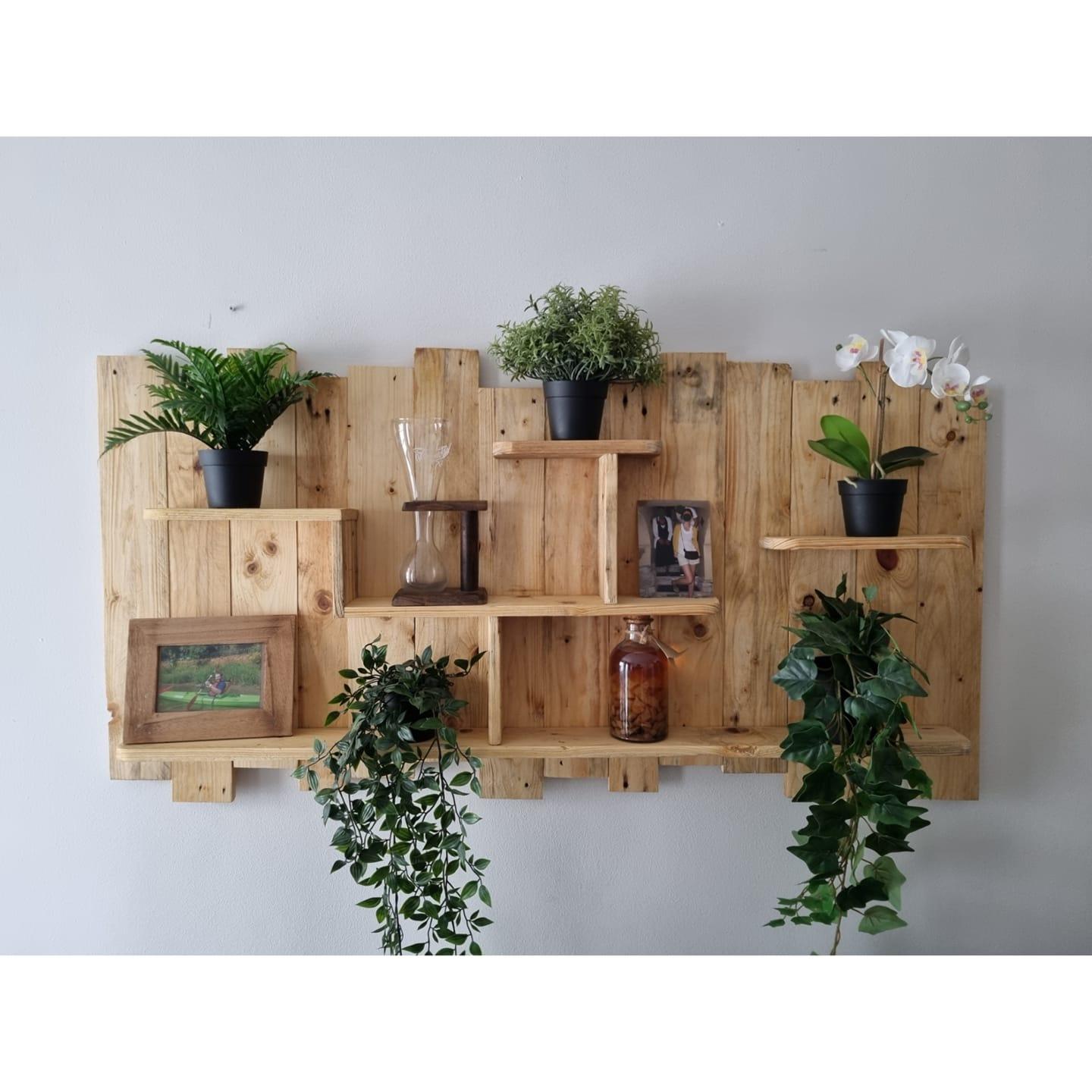Usinage de plate-bandes pour des panneaux de portes intérieures en bois ...