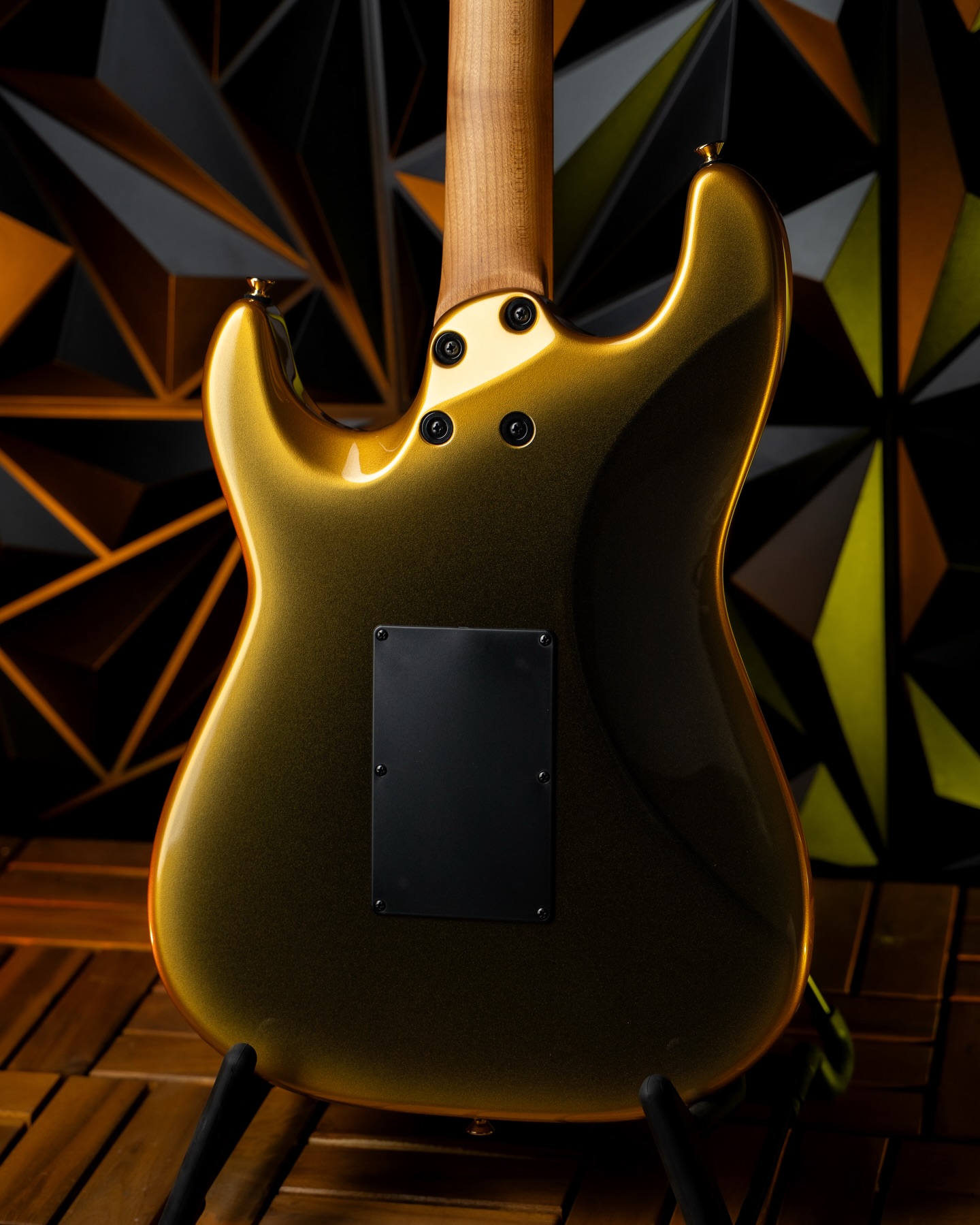 Kiesel - Swamp Ash Z7X with an Aquaburst top and the rear natural