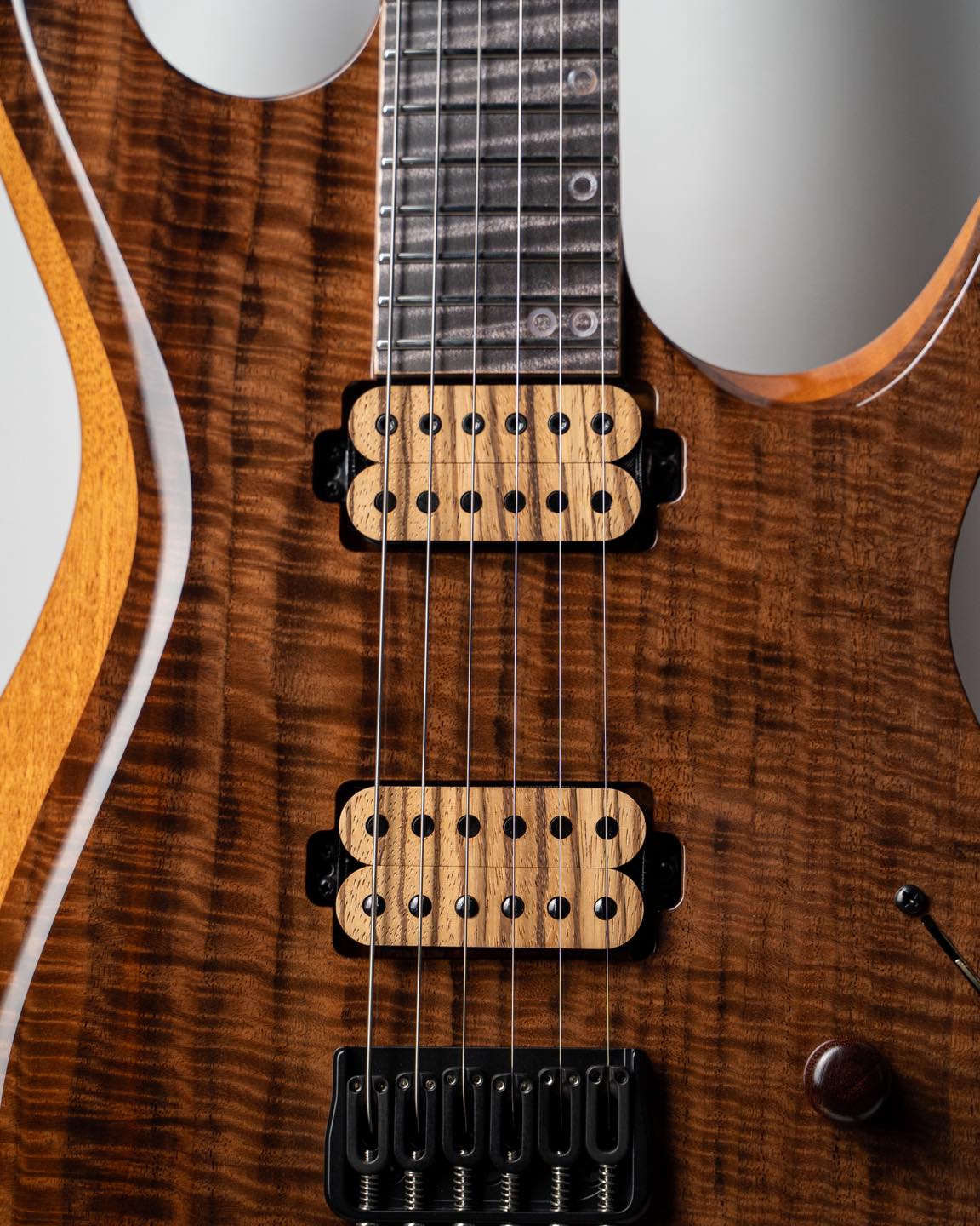 Kiesel DC600 Lefthanded　レフティ Kiesel - DC600 (Lefty) in vintage yellow cali-burst over flamed