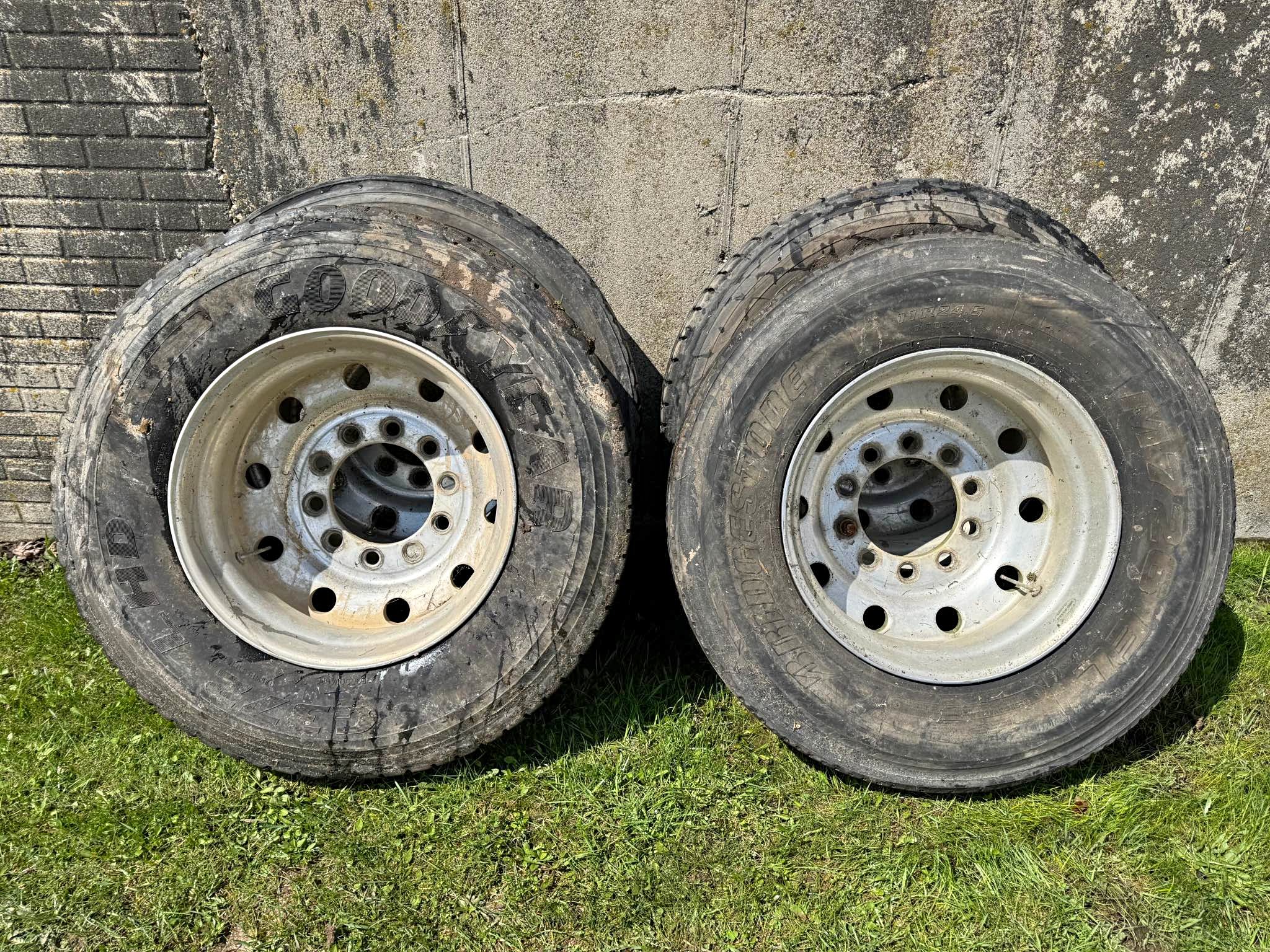 10 Hole Aluminum Budd Wheels and Rims - Car Wheels, Tires & Parts ...