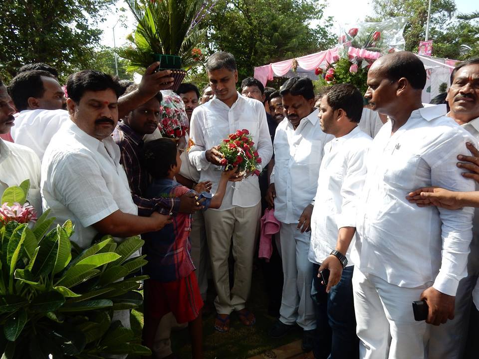 Greater Hyd TRS Youth Leader Pathi satish Kumar 128 division Chintal