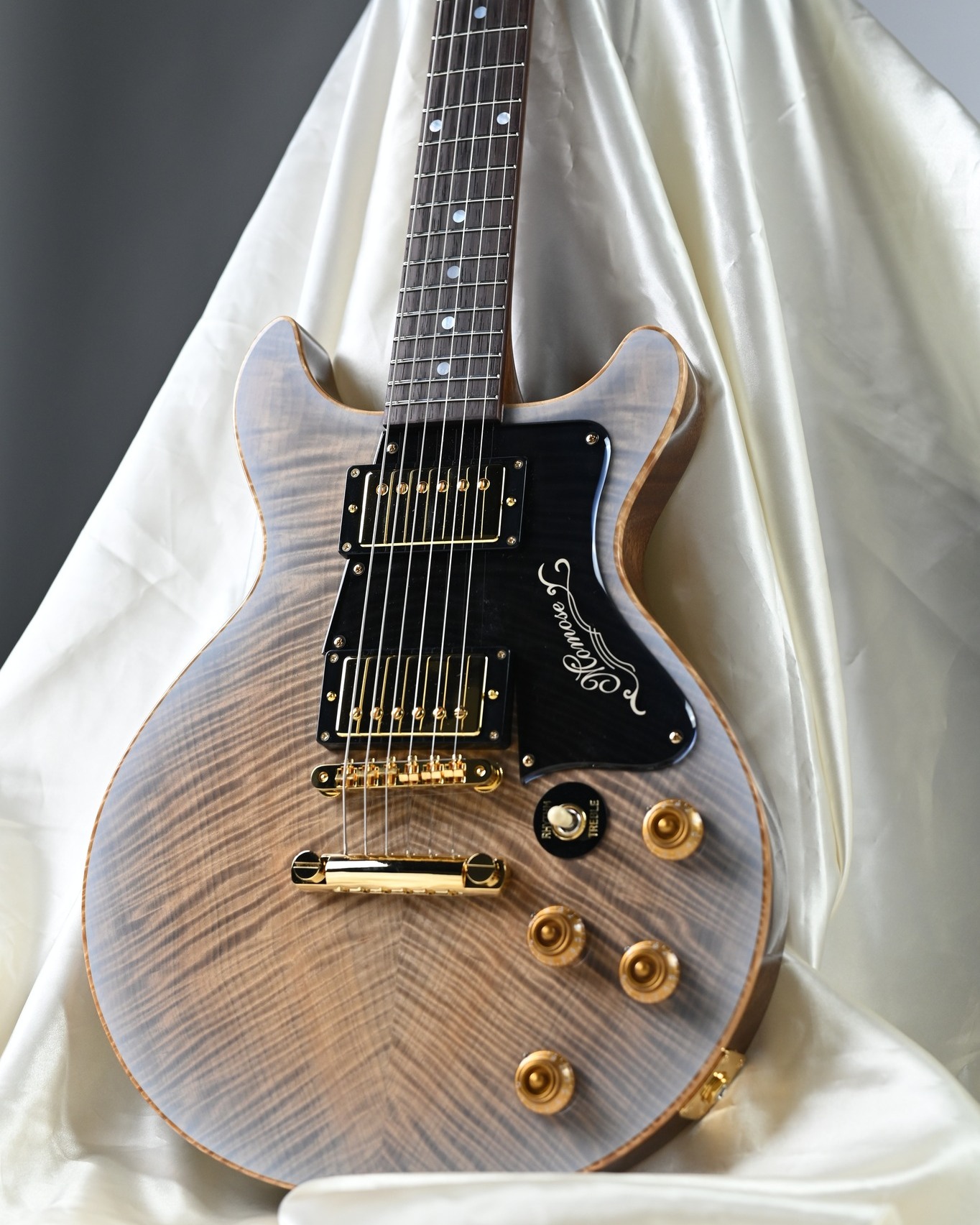 Momose Guitars (@momoseguitars) • Facebook
