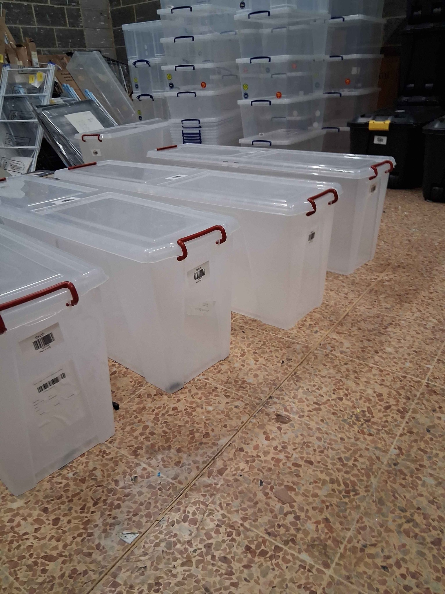 Strata 120L Christmas tree storage boxes brand new - Storage Bins ...
