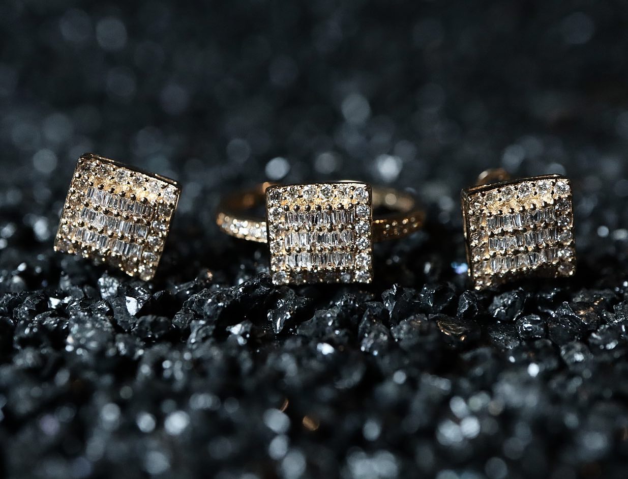 Top Quality Diamonds Jewelry Set in... - LVNA By Drake Dustin | Facebook