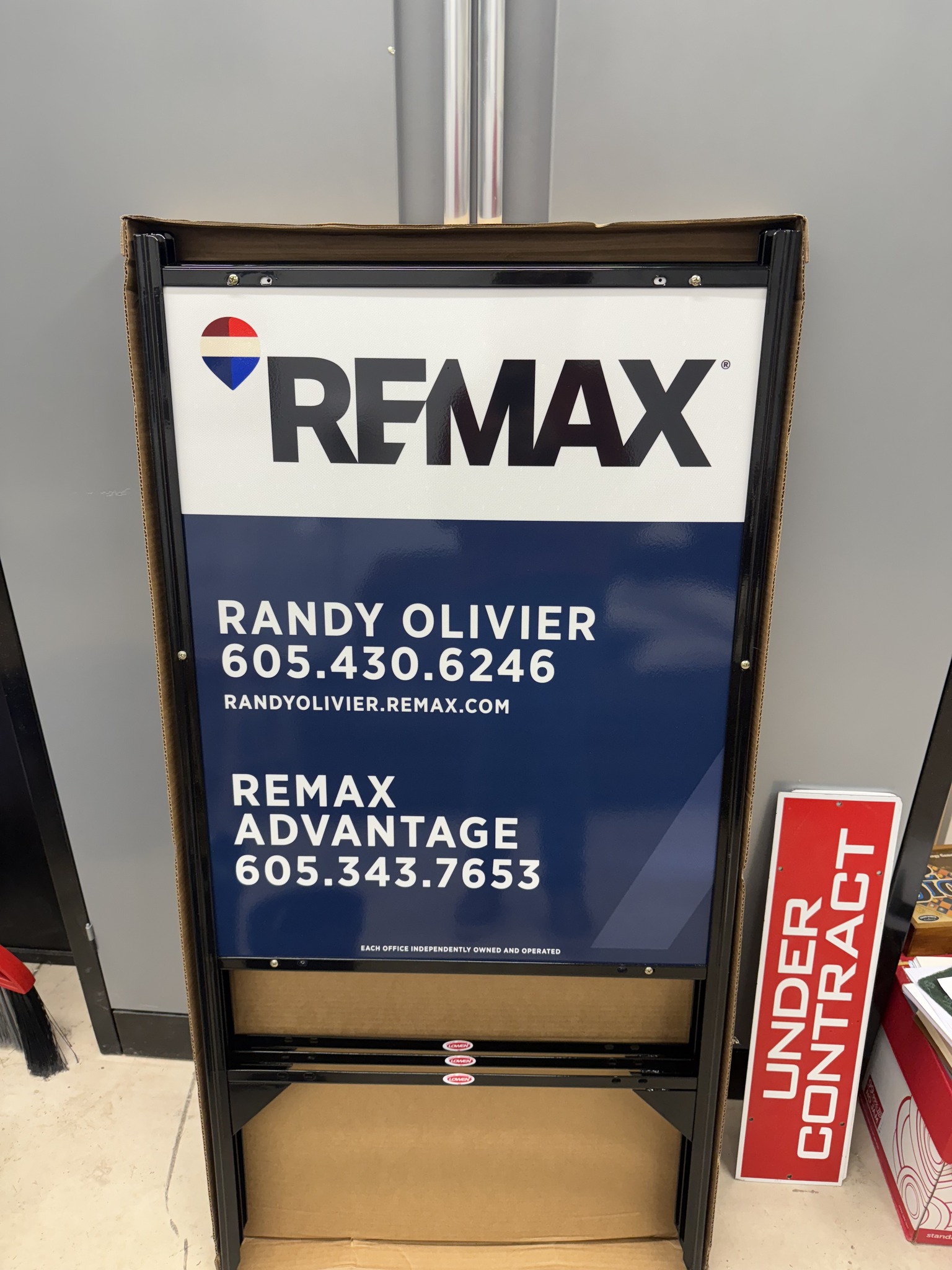 Randy - 🎉 New RE/MAX signs just dropped! 🎉 Apparently, my old signs ...
