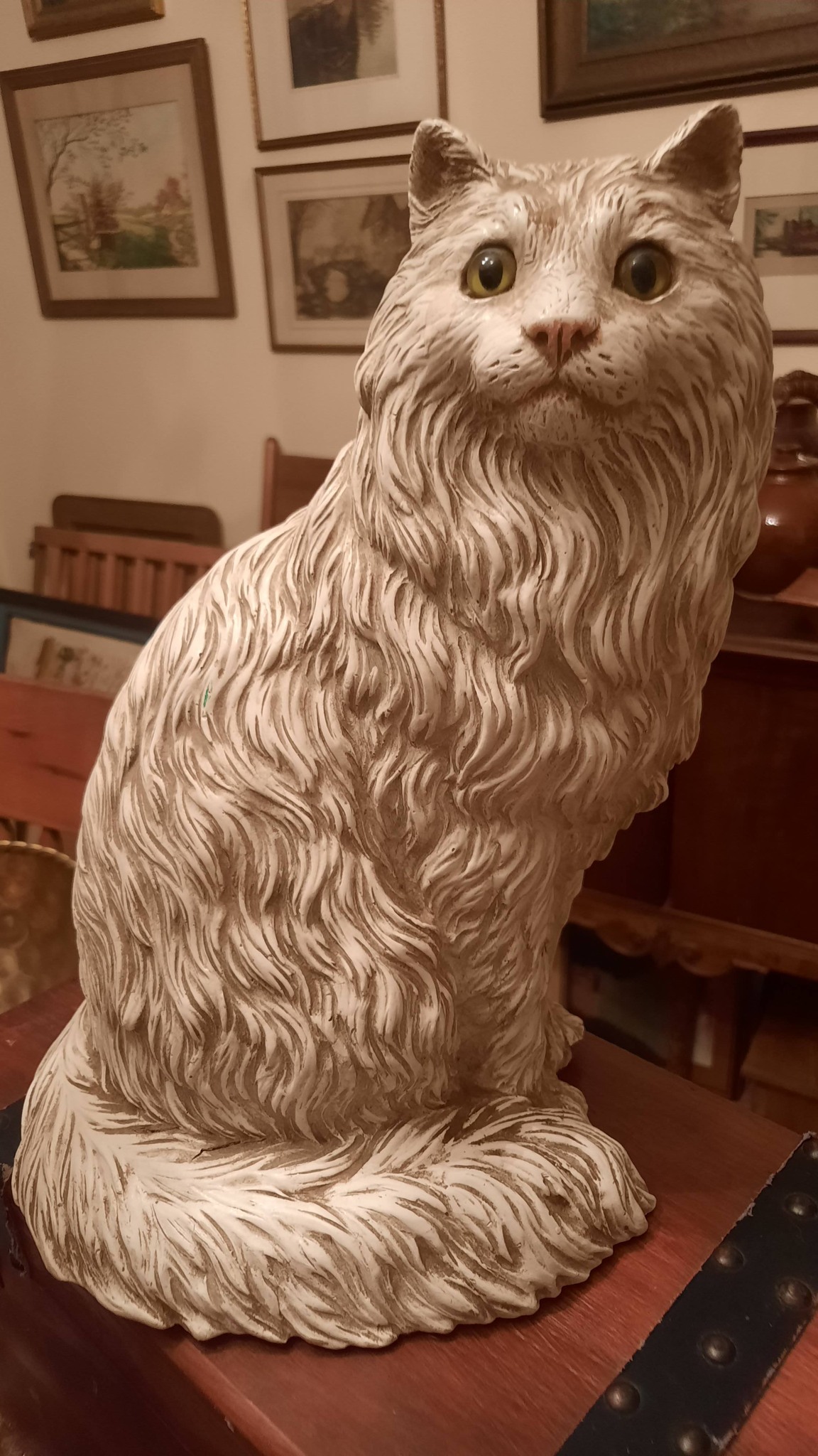 Meow! Vintage 80s Universal Statuary Corp green eyed cat. Pics don
