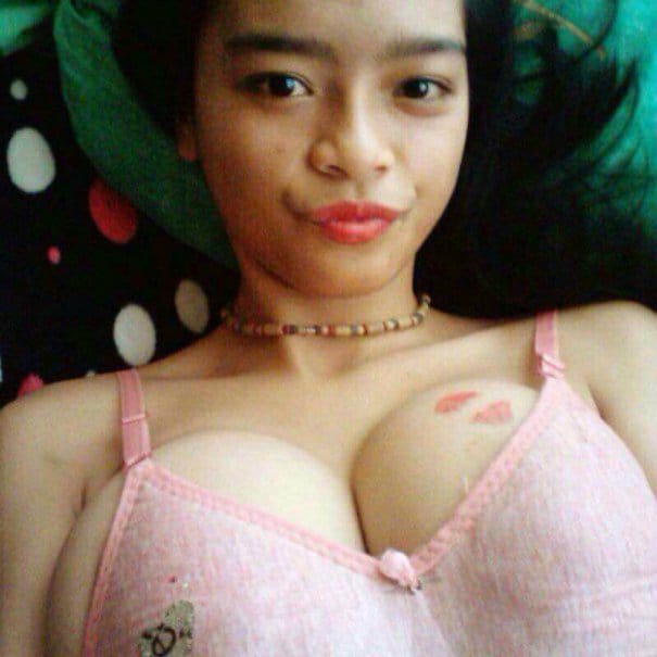 Perempuan Seksi Malam Ini Nyamuk Banyak Facebook Untuk perempuan yang sedang dalam pelukan payung teduh intro a d bm e a d bm e verse a tak terasa gelap pun jatuh d bm diujung malam e menuju pagi yang dingin a hanya ada sedikit d. facebook