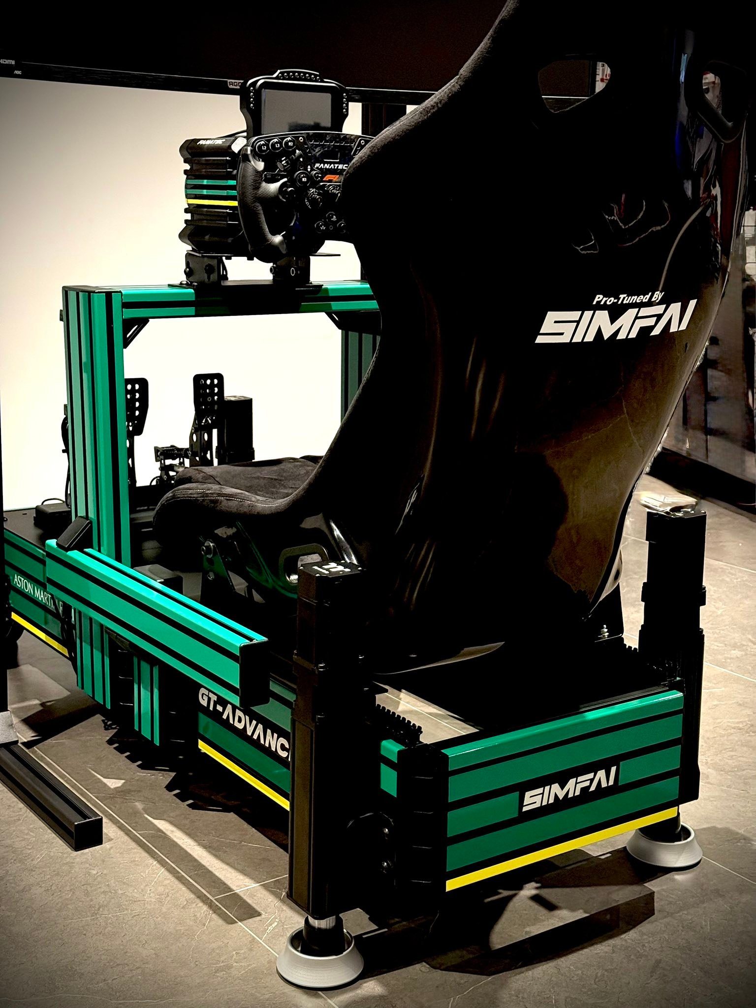 SimFai - MoMo Mod 29 - Custom Sim Wheel. 