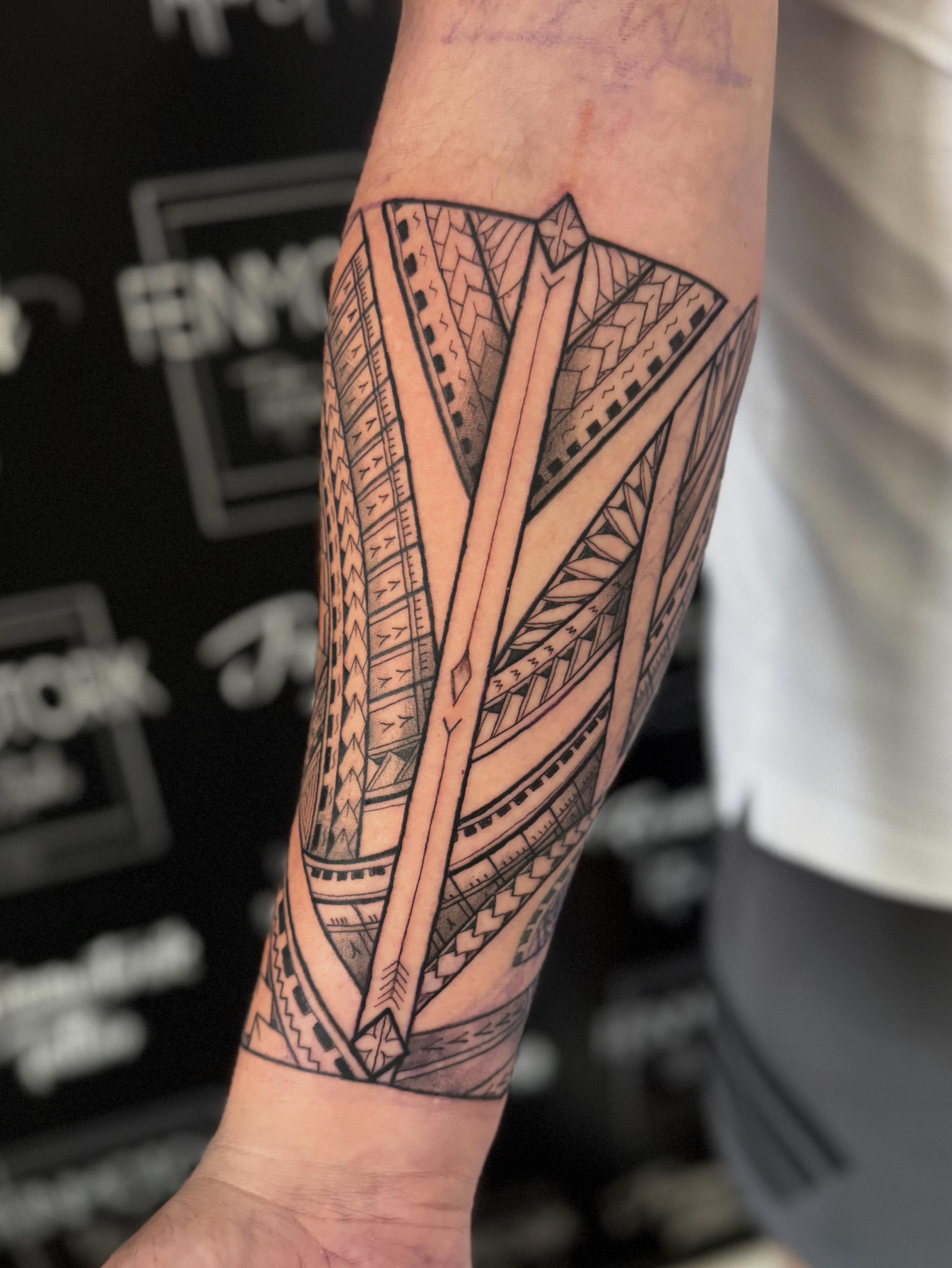 Rosen Kreuz】RK TATOO INK TOPS Rosen Kreuz】RK TATOO INK TOPS