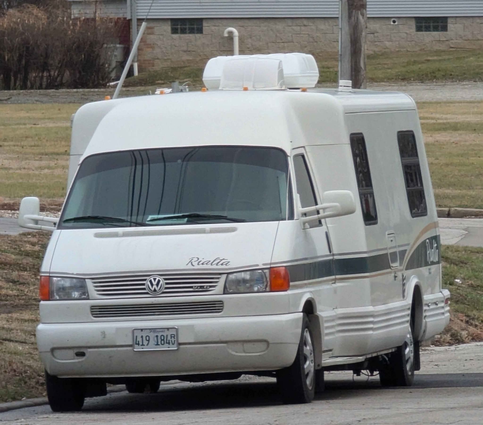 1998 Winnebago vw rialta $20000 - RVs & Campers - Monmouth, Illinois ...