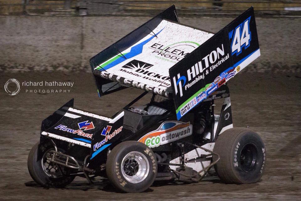 W44 Ben Ellement takes the final... - World Series Sprintcars
