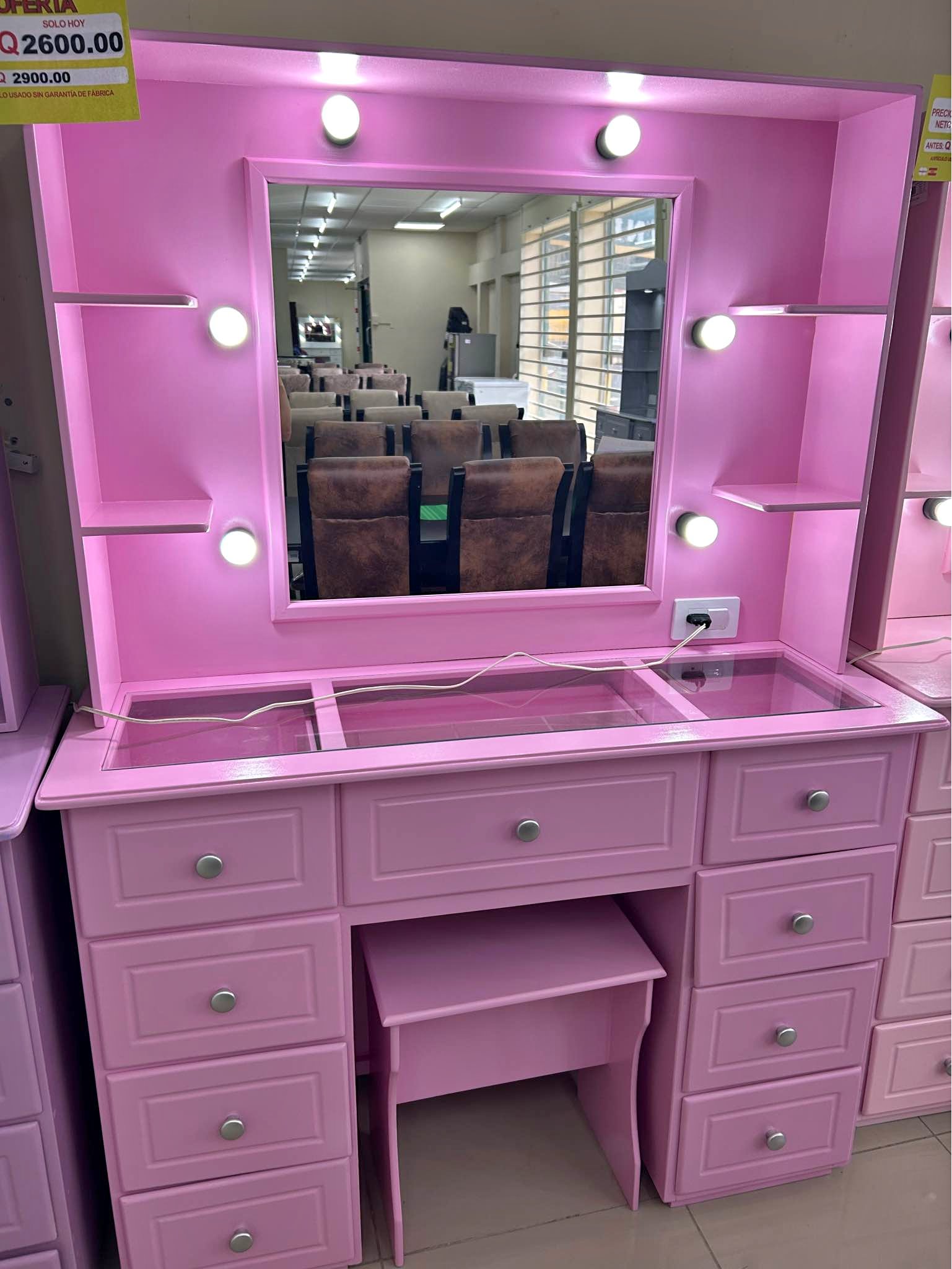 Vanity color Rosa Nuevo - Vanities & Makeup Tables - Puerto Barrios ...