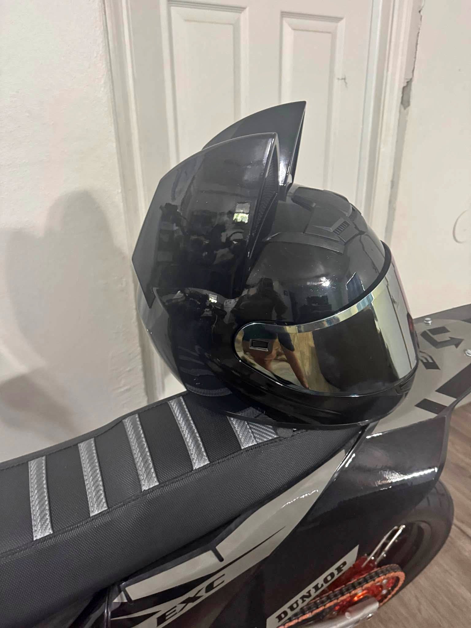 custom motorcycle helmets jacksonville fl Jaguars Helmet Riddell Mini Speed Style The perfect collectible or gift Florida Gators Custom Painted Helmet