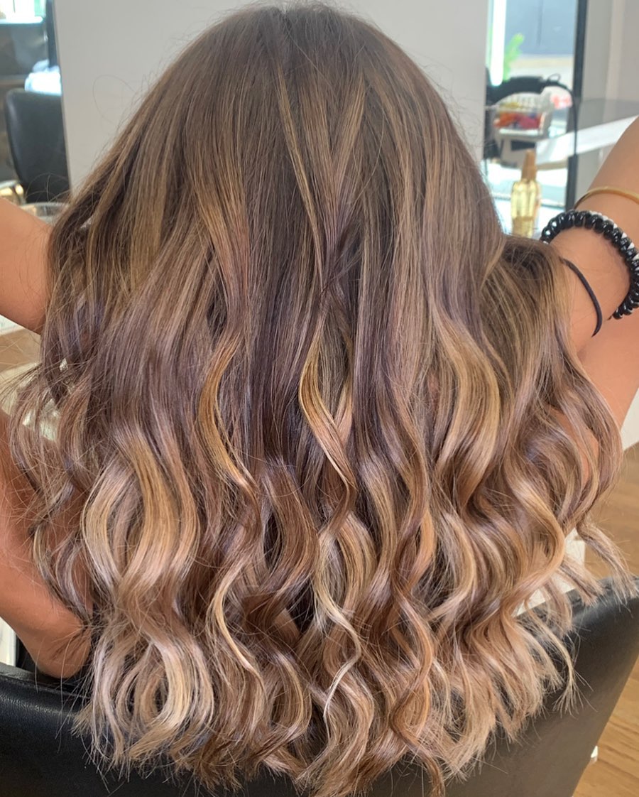 Balayage Inversé Sur Cheveux Bruns