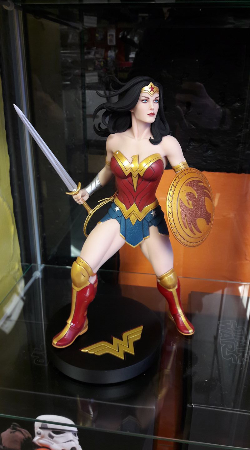 1:6 Epic Diorama DC Comics Premium Collectibles Wonder Woman