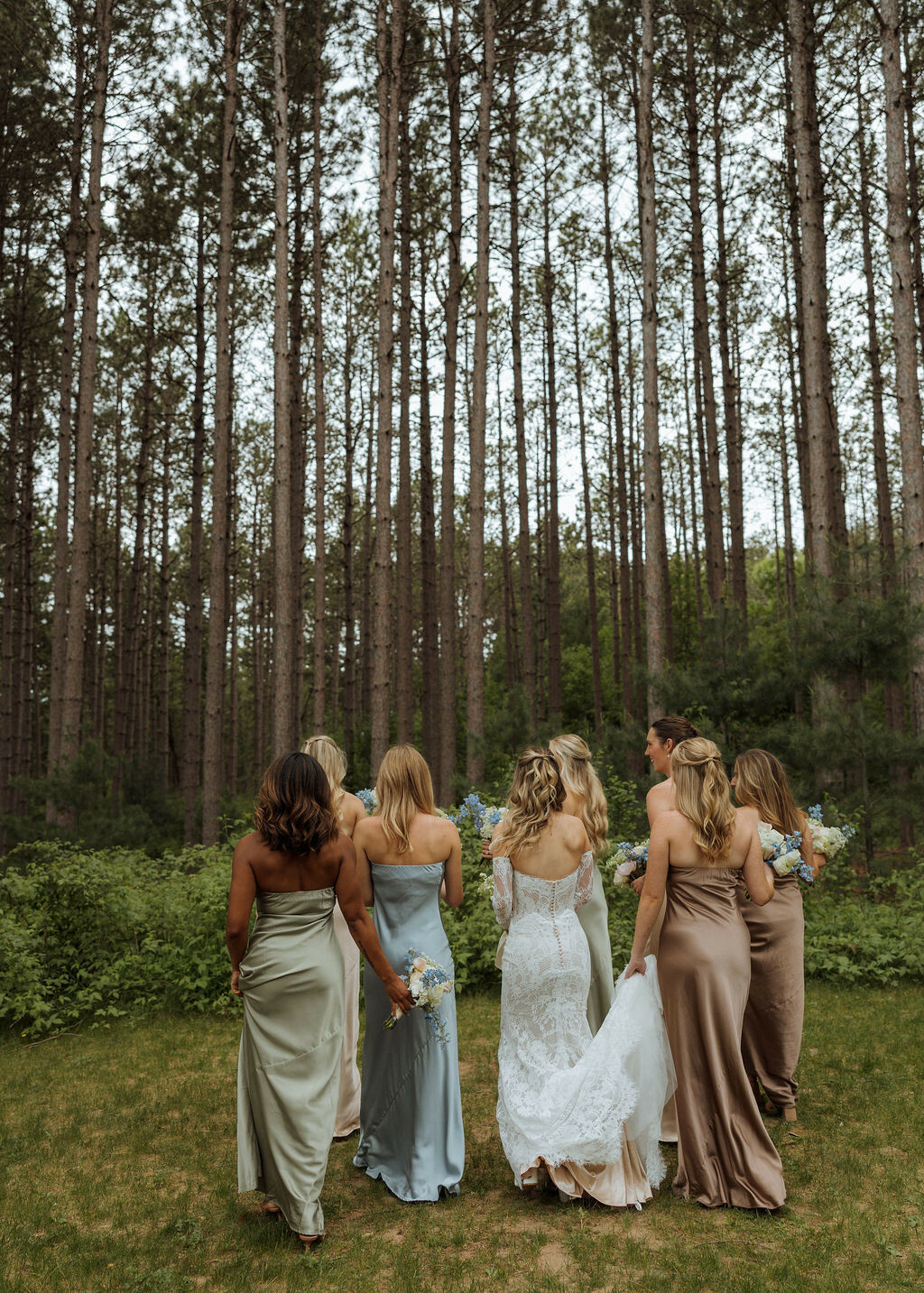 woodland wedding bridesmaid dresses There's something about mismatched against a backdrop of towering pines. Soft greens, warm neutrals, dusty blues, rich florals—when each bridesmaid brings her own style to a cohesive color palette, the draped satin skirt women black dresses sold Color:AQUA MARINE