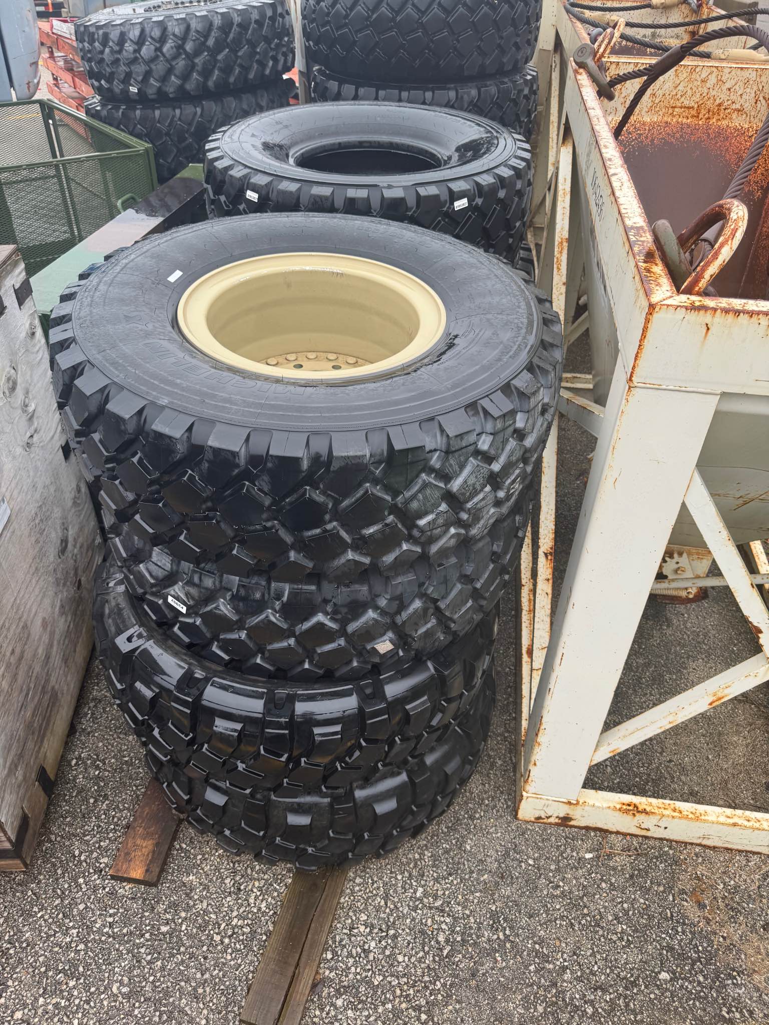 Michelin tire 395/85 R20 XZL - Car Wheels, Tires & Parts - Crest Hill ...