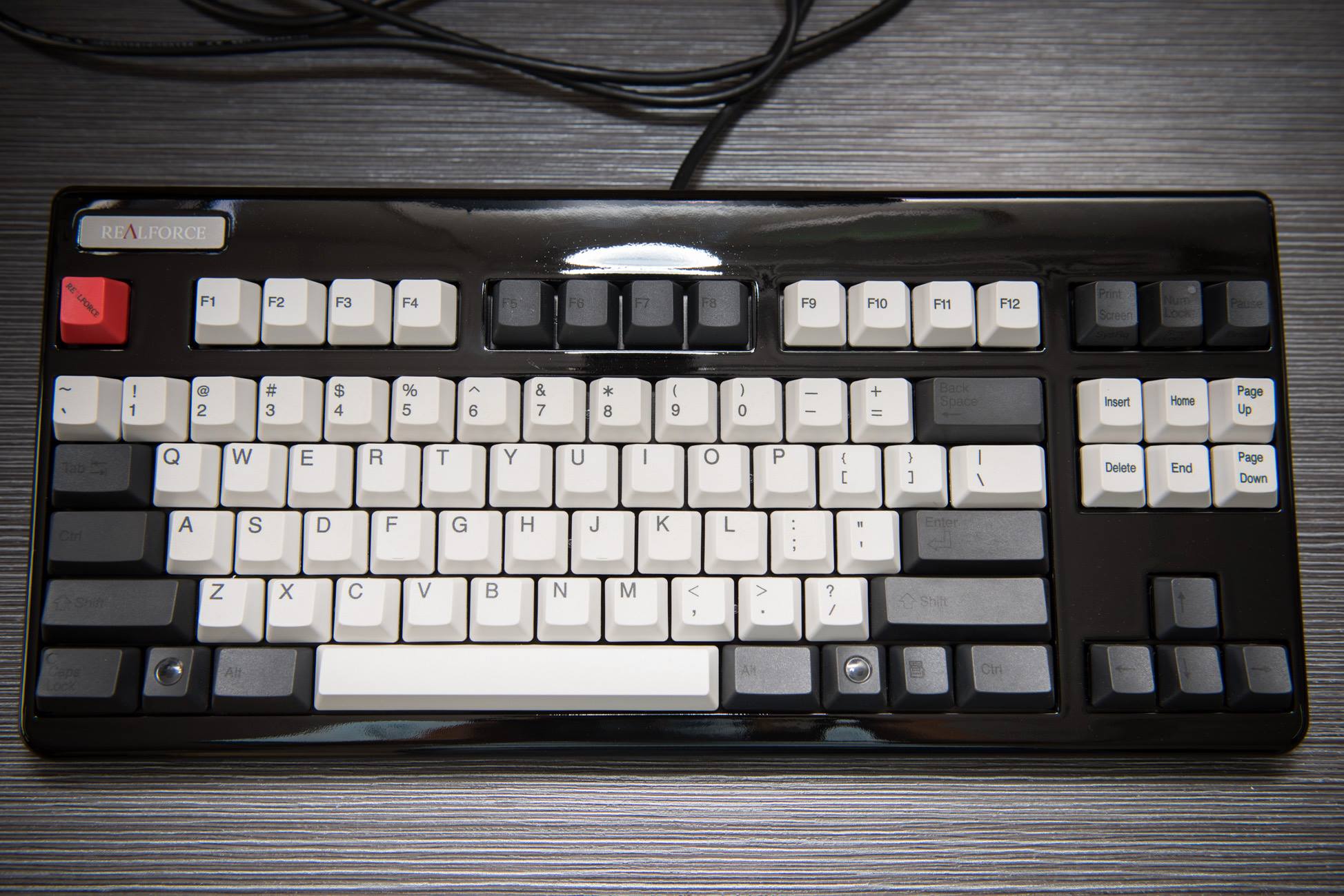 RealForce 87U 鋼琴烤漆系列 - KBDevil 呆丸鍵設局 客製鍵帽 代染 | Facebook
