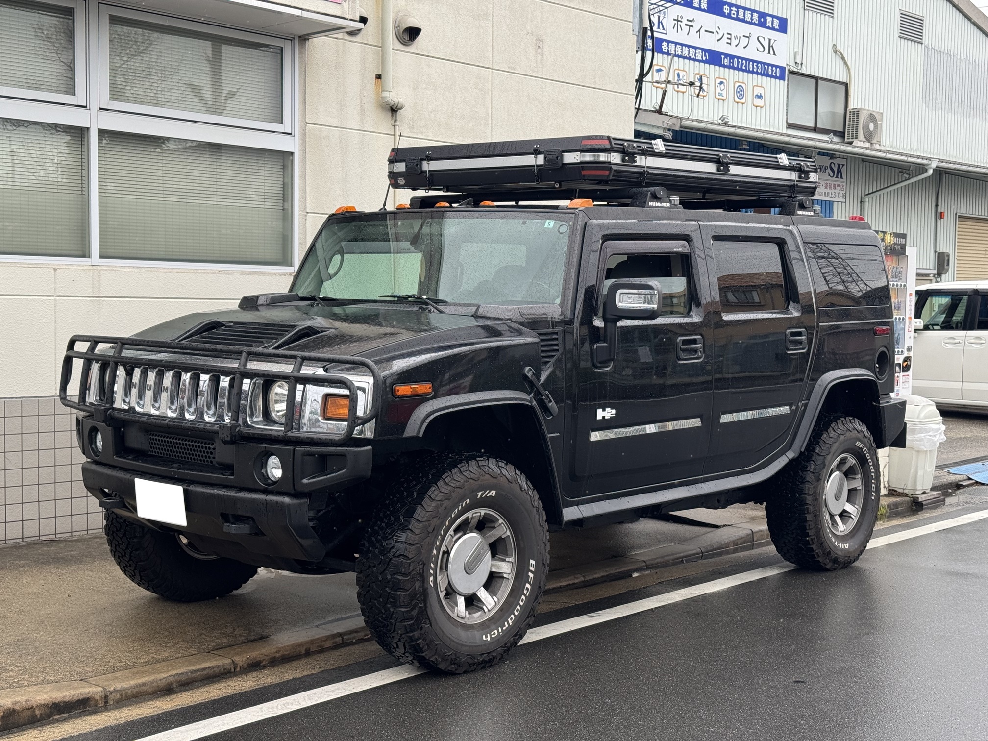K社長のハマーH2はエアコン修理でお預かり。 運転席側は冷たい風がでる 