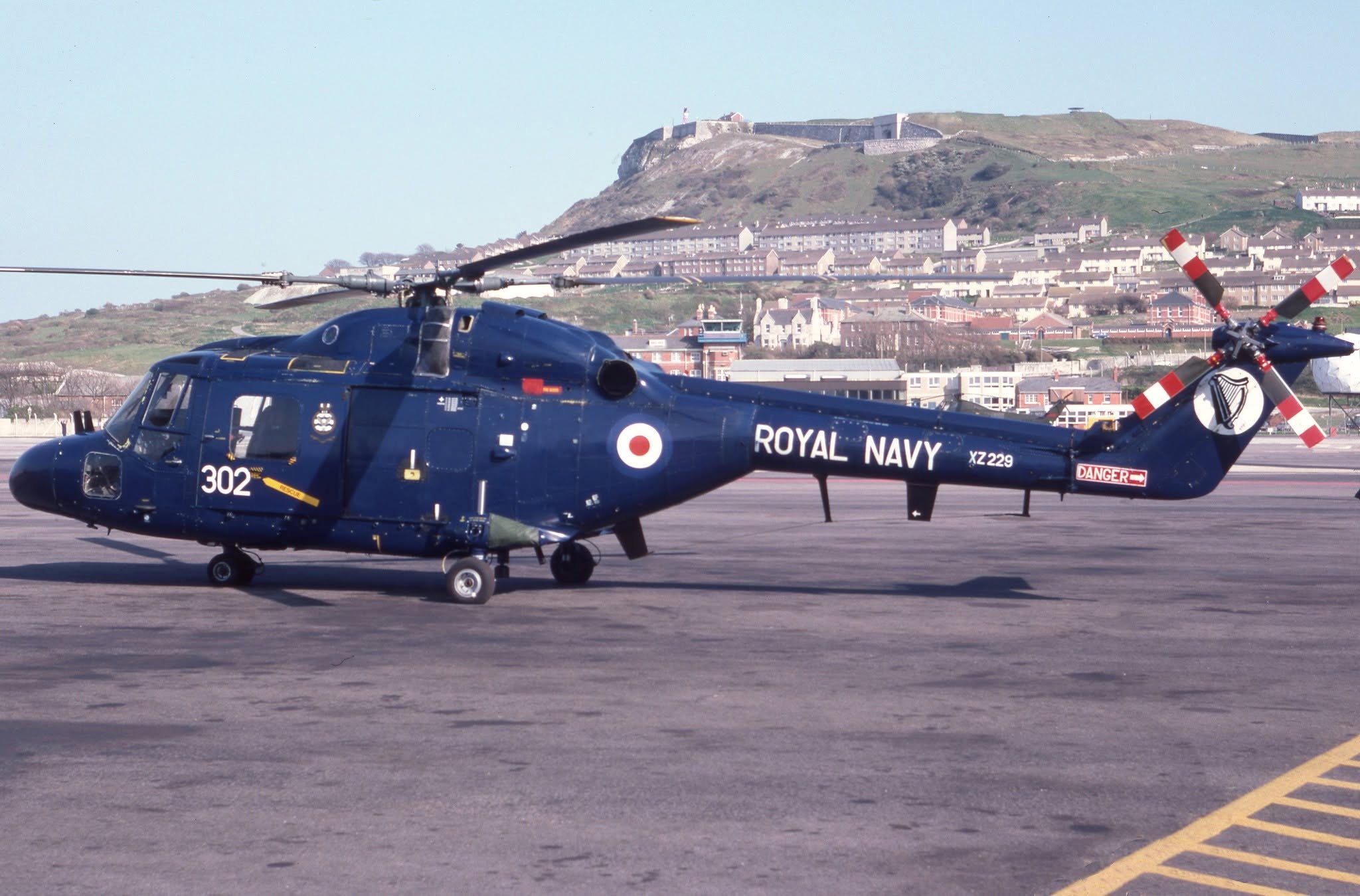 ハト Lynx HAS.2 XZ229 815 NAS HQ Flt 302 seen at Portland C1984