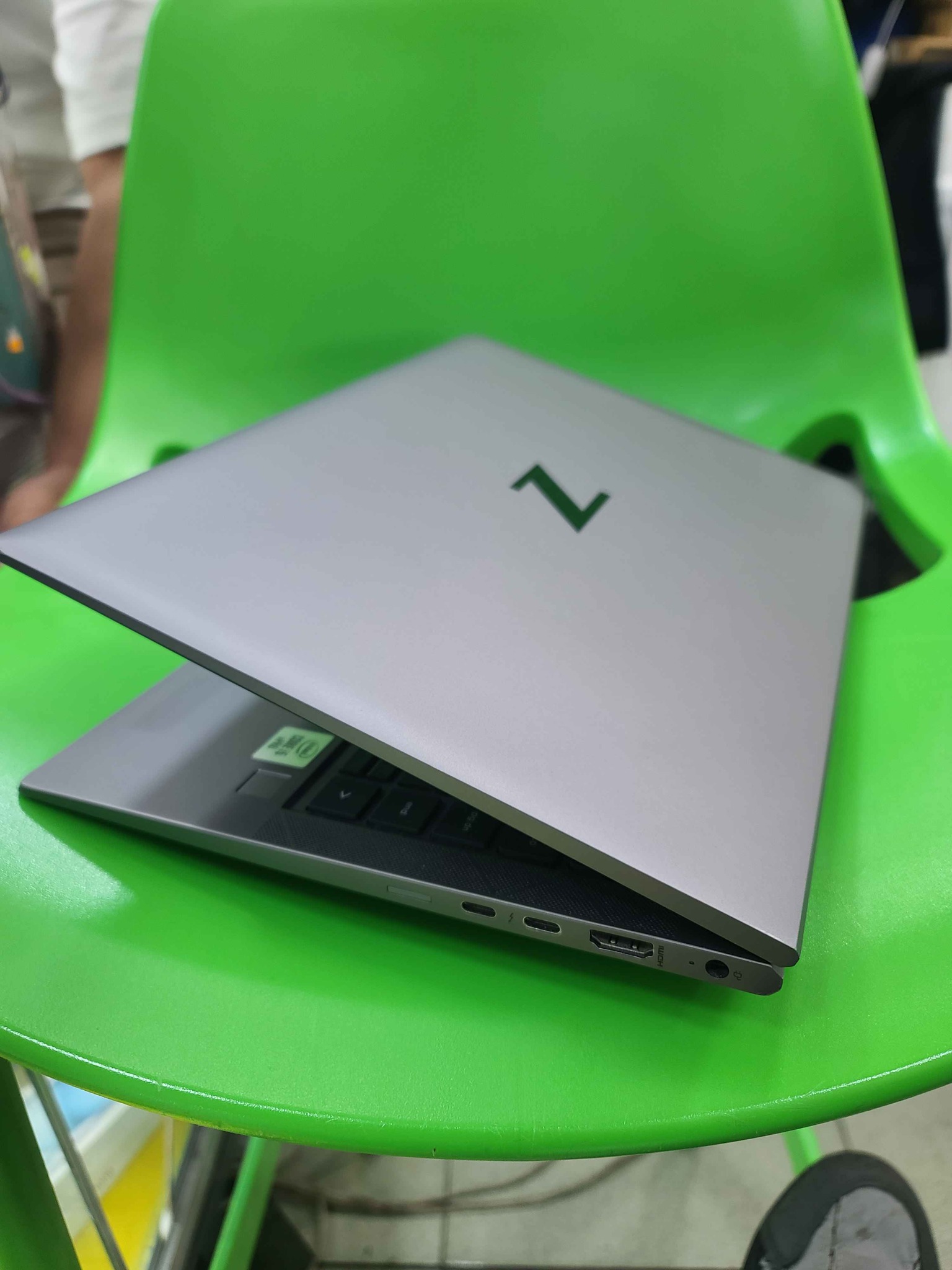 Hp zbook filefly 14 G7 Core i5 10th generation 16GB ram 256GB backlight ...