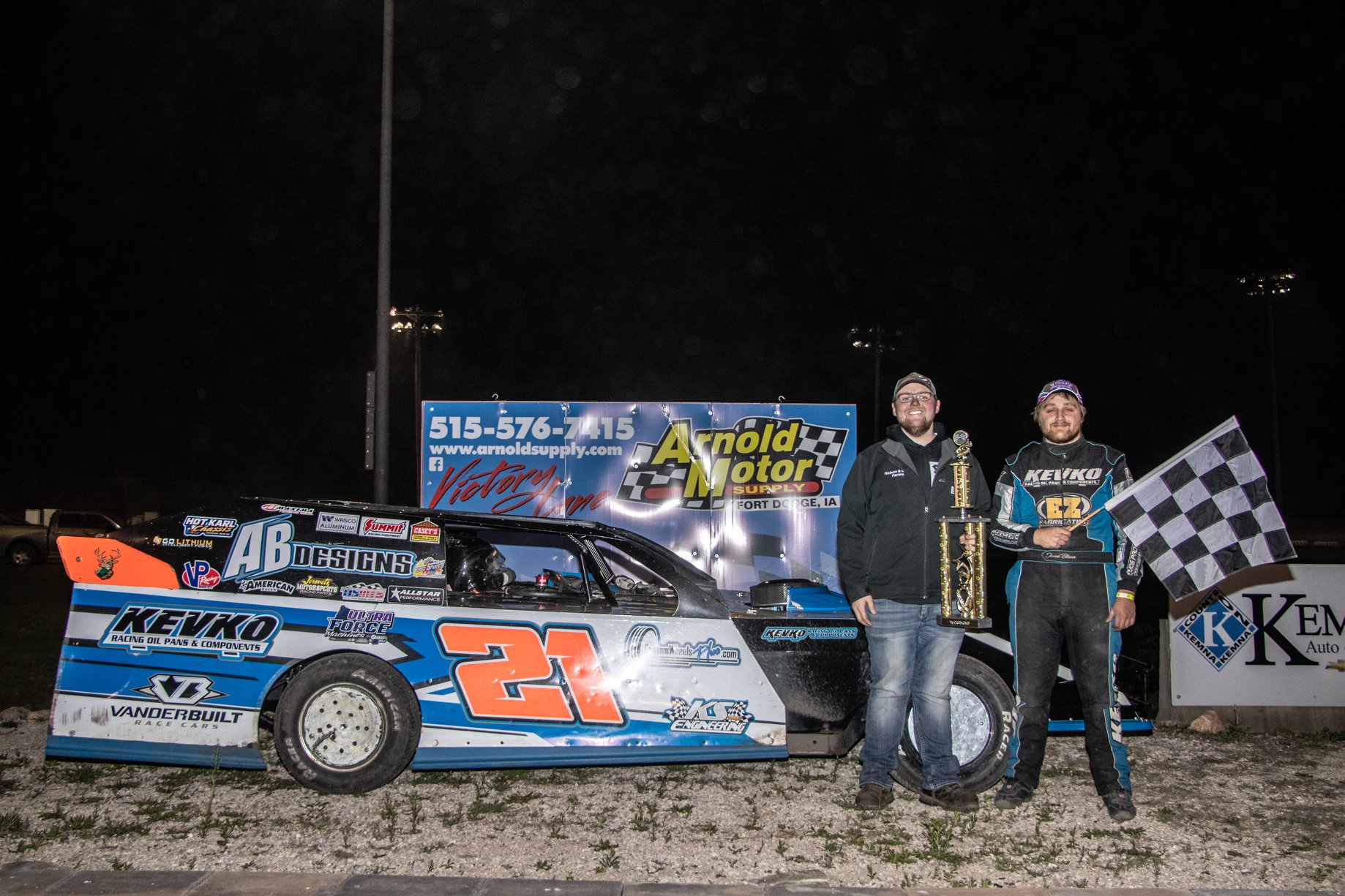 RacinDirt.com - Jacob Bleess with a clean sweep in the...