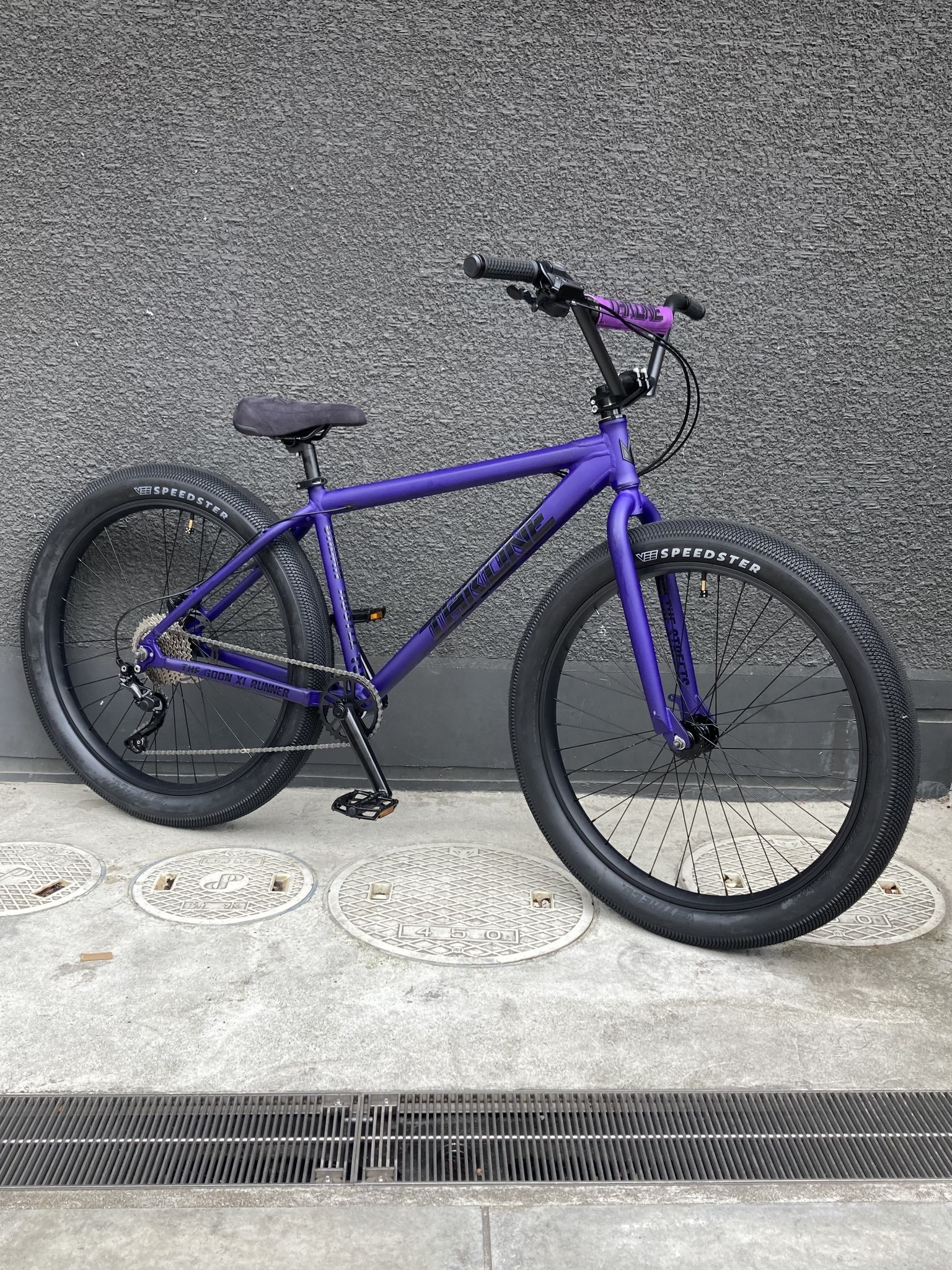 THRONE CYCLE / THE GOON XL / GRAPESODA / 27.5