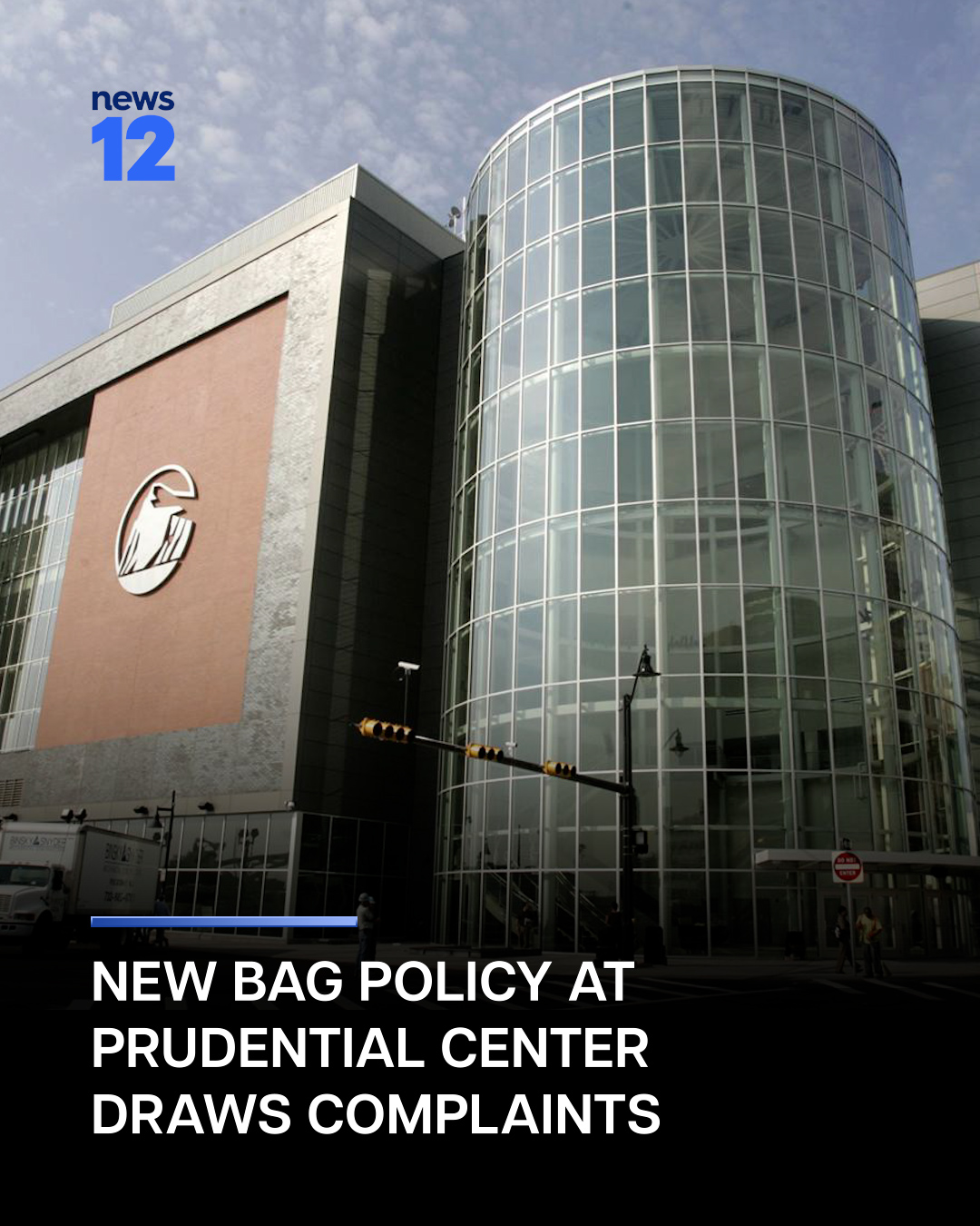 【非売品】Welcome to The Prudential WHAT ARE YOUR THOUGHTS? The Prudential Center has a new bag policy
