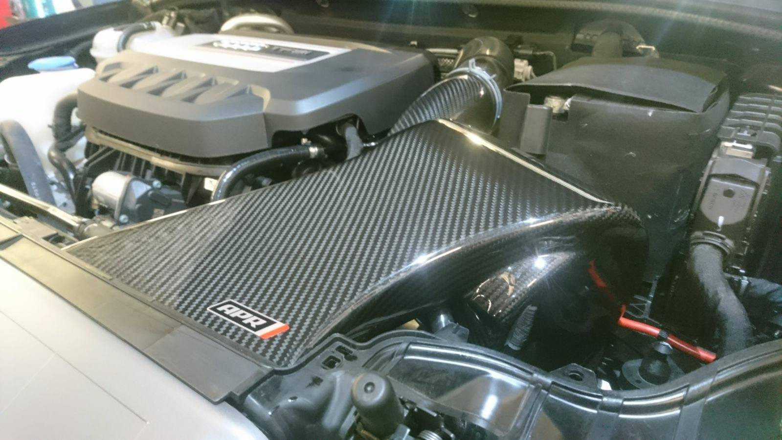 KMS Motorsport - Audi S3 8v in for APR carbon intake kit...
