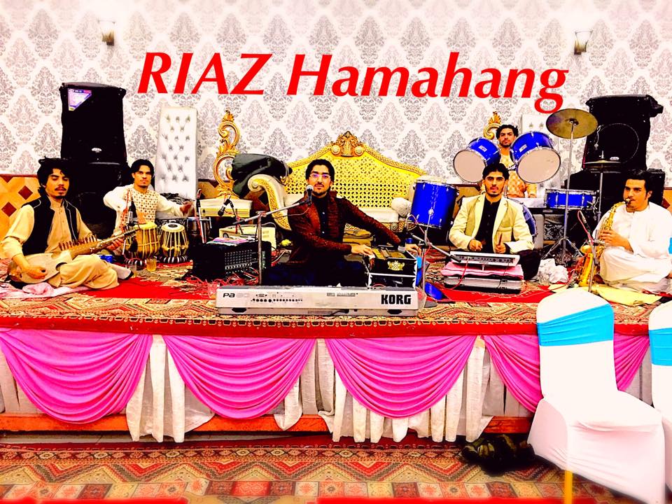 Riaz hamahang singer
