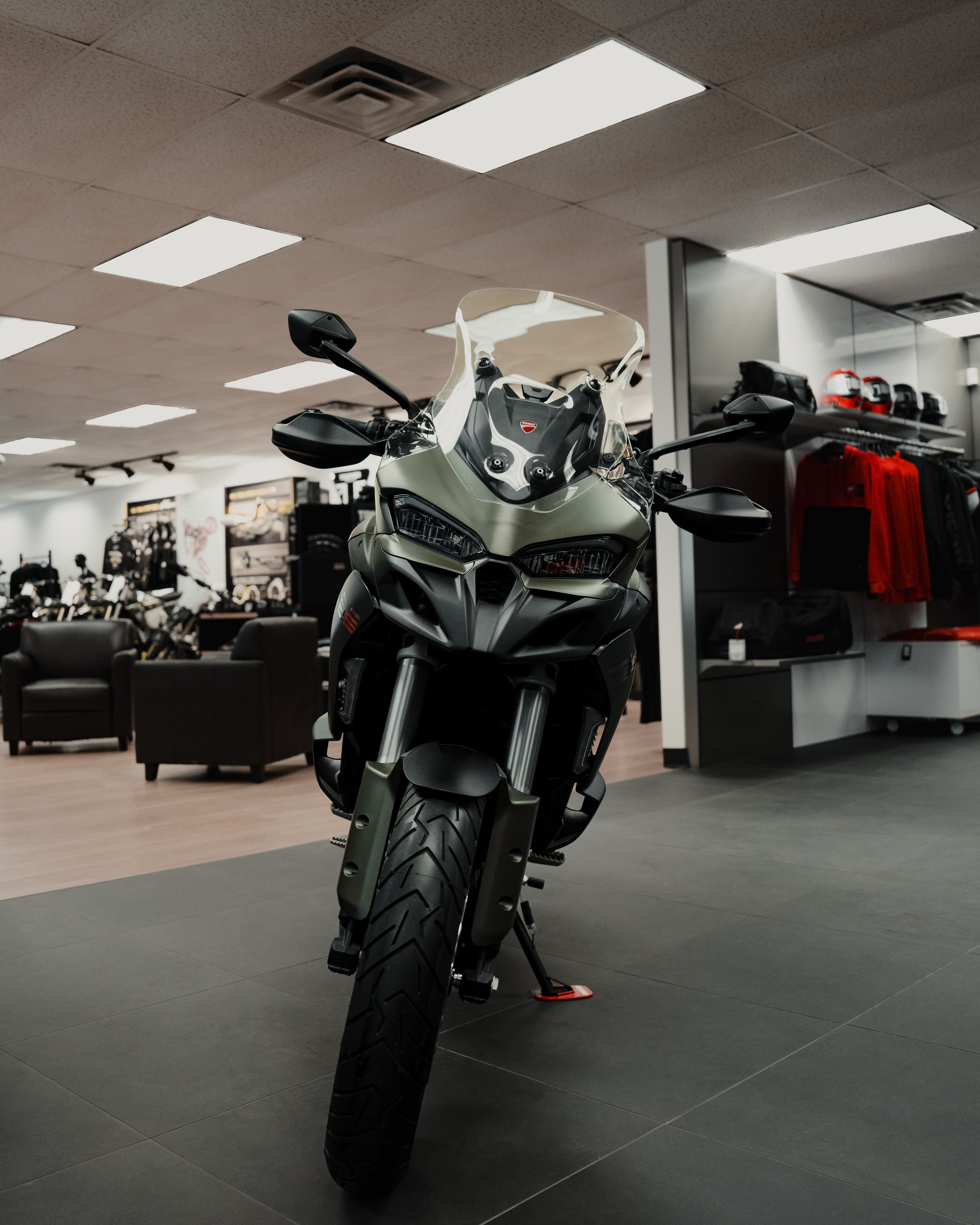 Panigale V4 S in Ducati Red. Multistrada V2 S in Storm Green