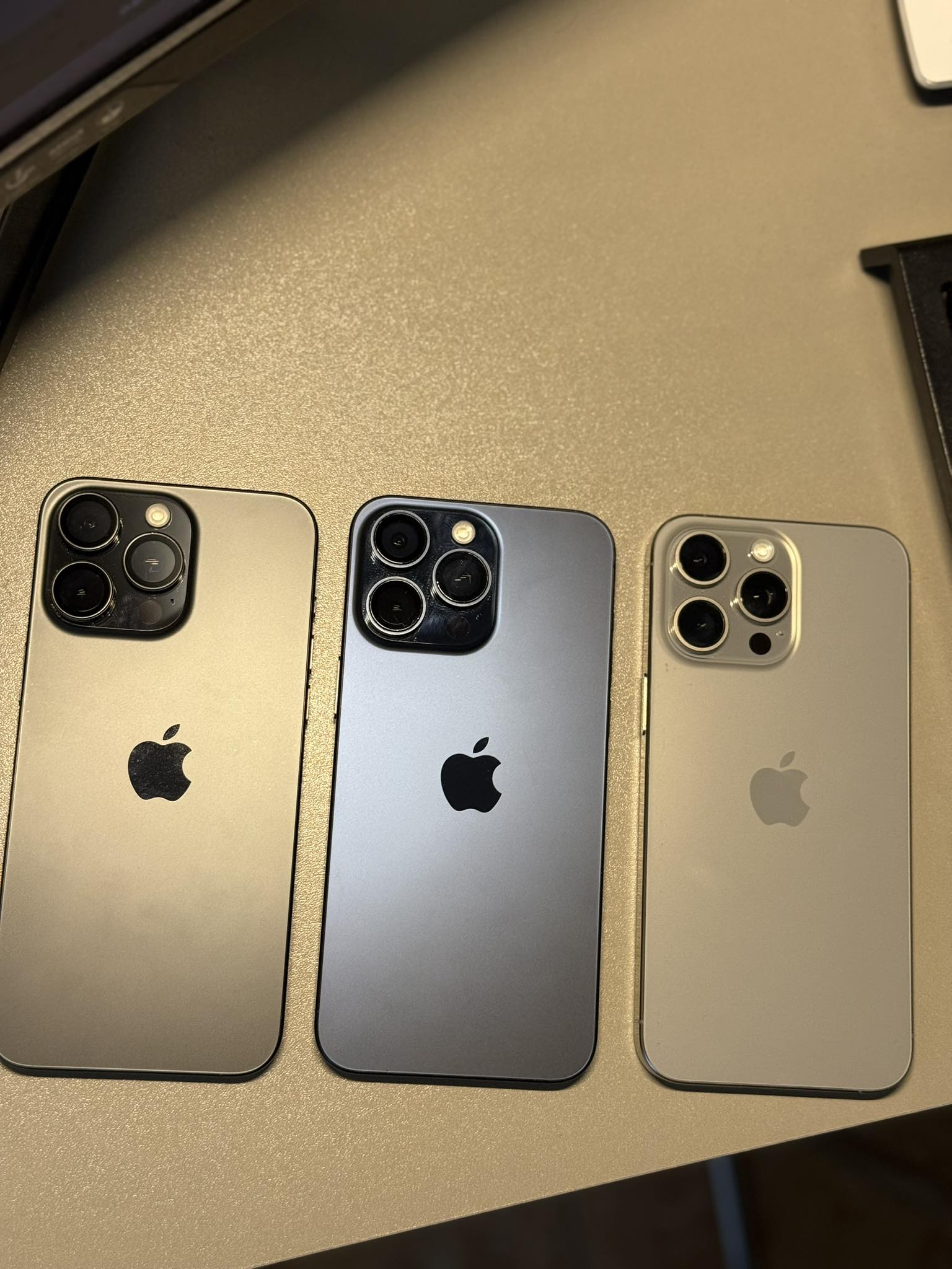 iphone 15 pro mac 256 gb blue titanium | BND980.00 | Bandar Seri 