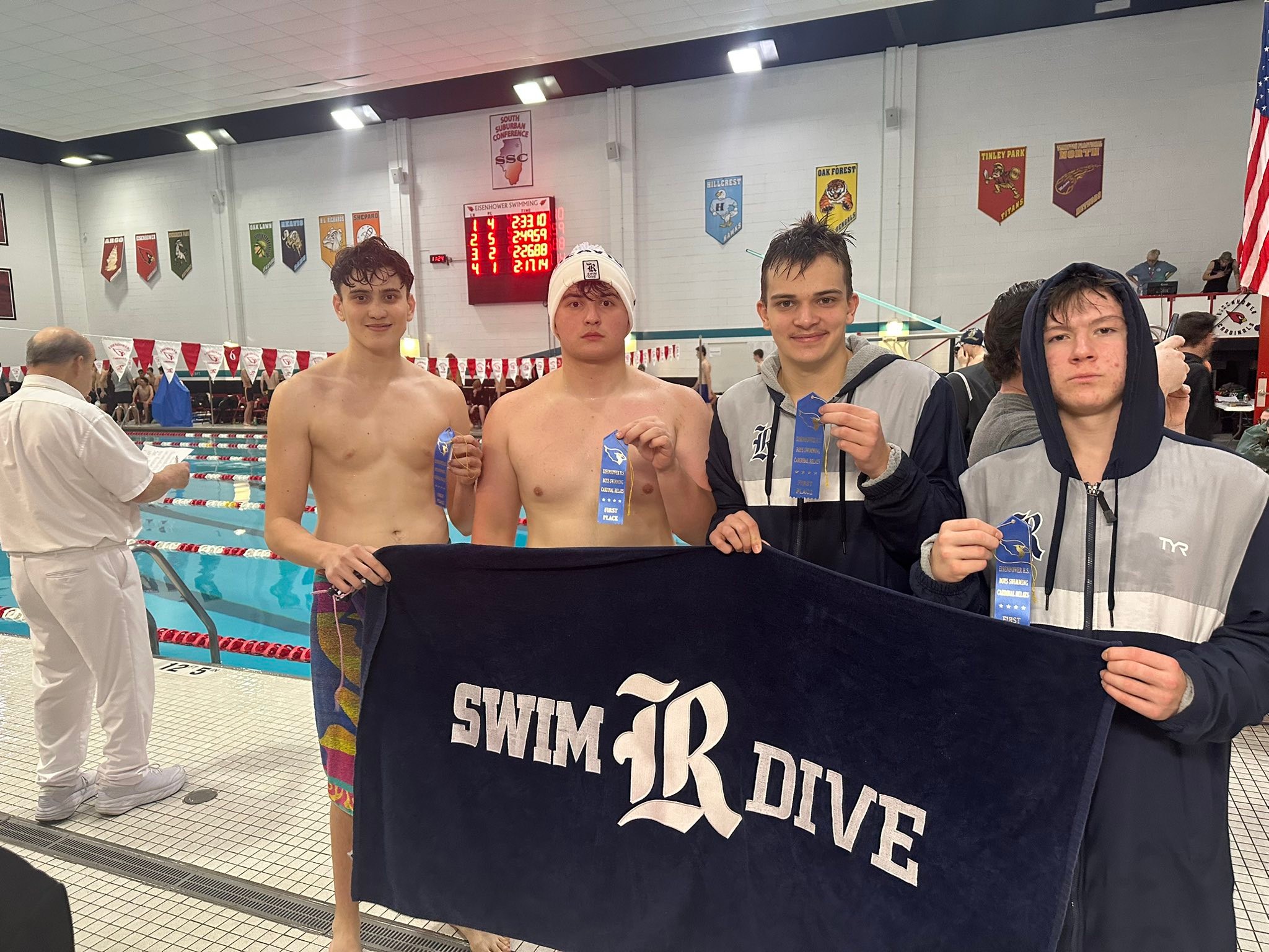 Reavis Rams Swim & Dive
