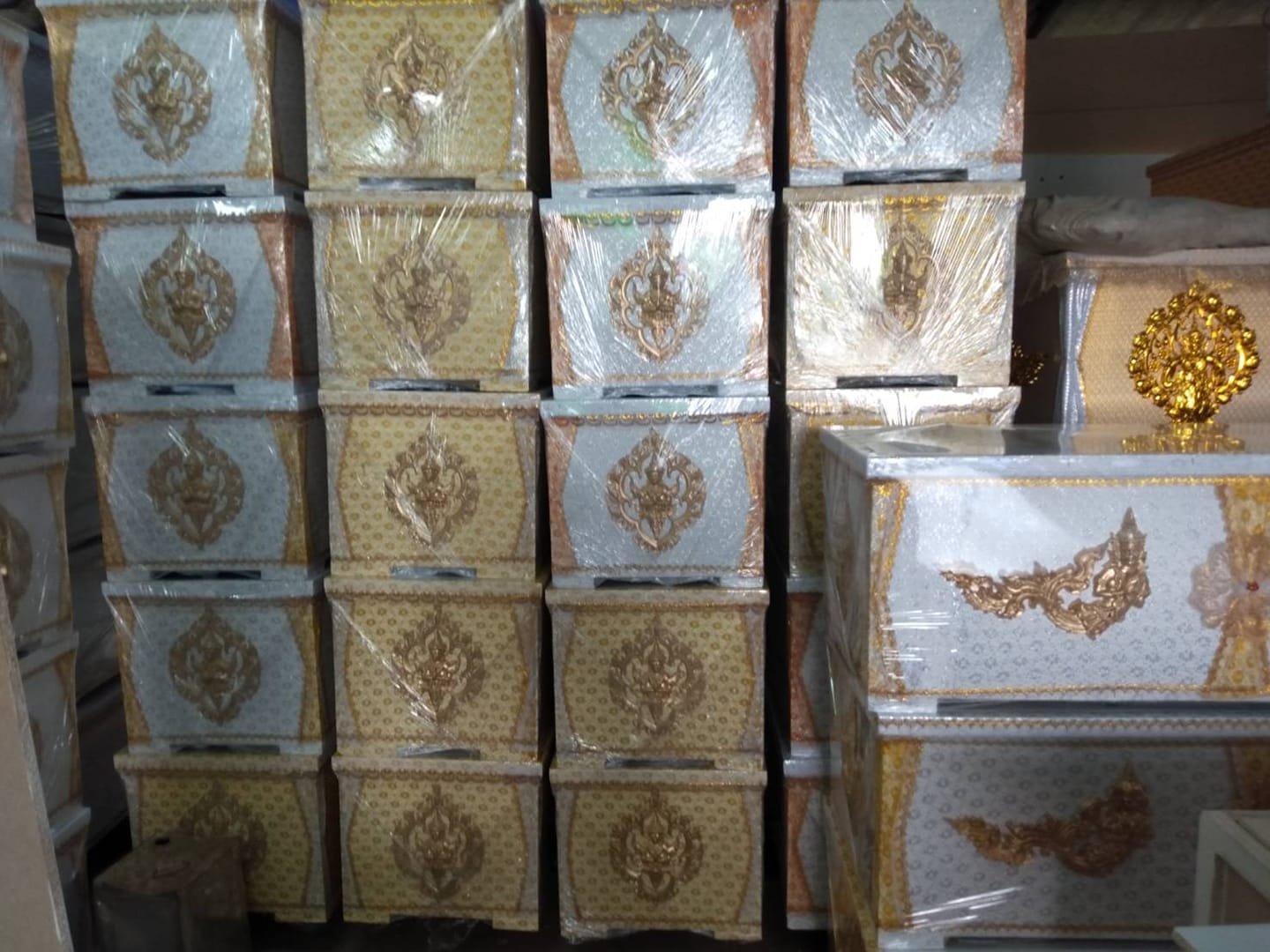 โครงการบริจาคหีบ แก่ ผู้ยากไร้ 77 จังหวัด