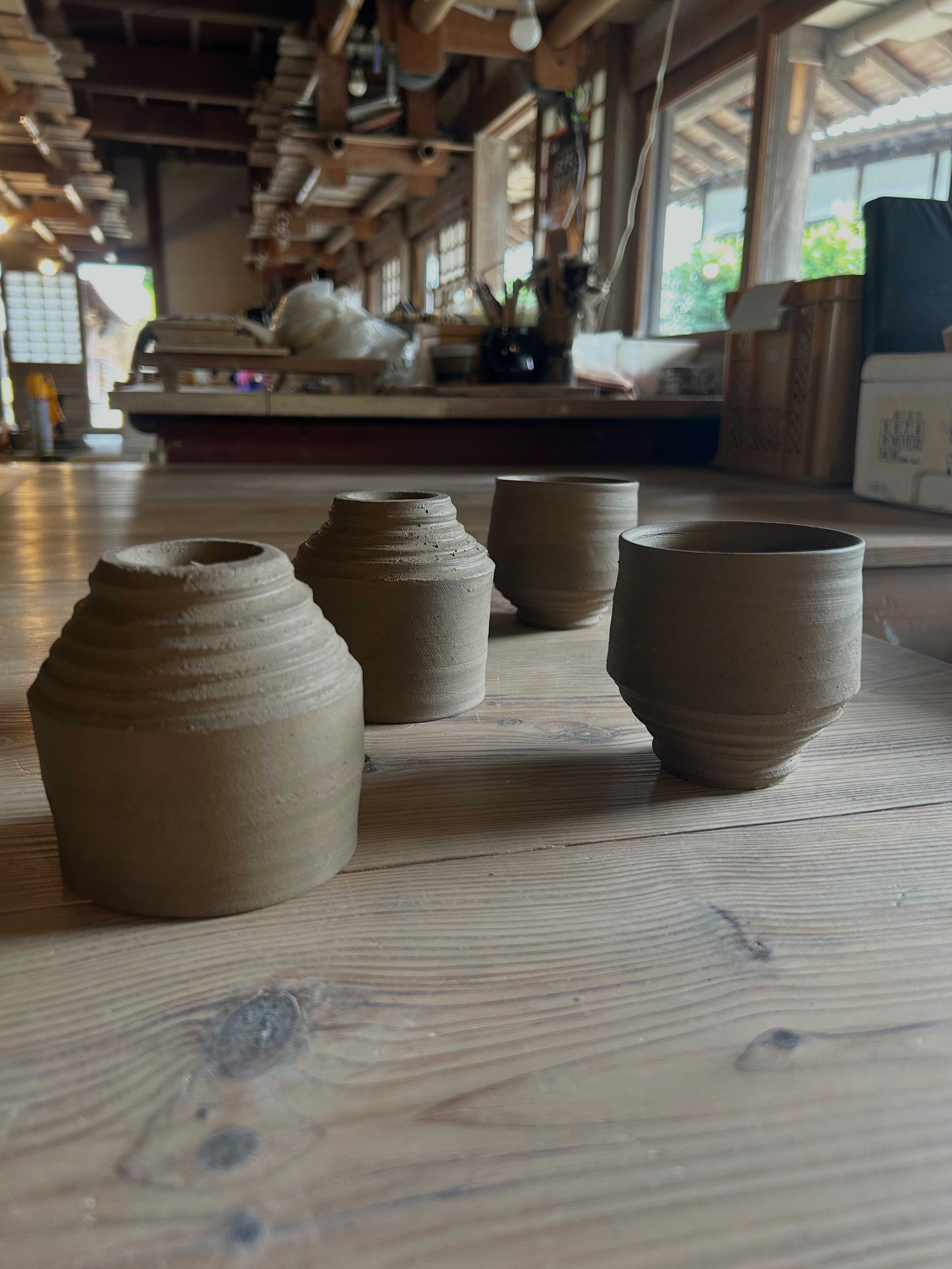 I made yunomi and guinomi at Hamada-gama Pottery. 濱田窯にて、湯呑