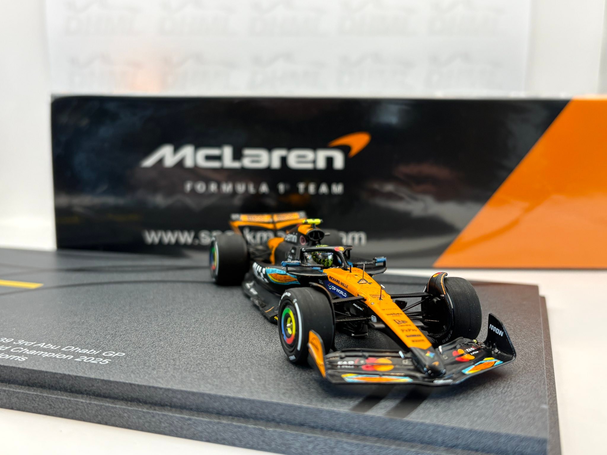 S9678 Spark 1:43 Lando Norris McLaren MCL39 3rd Abu Dhabi GP 2025
