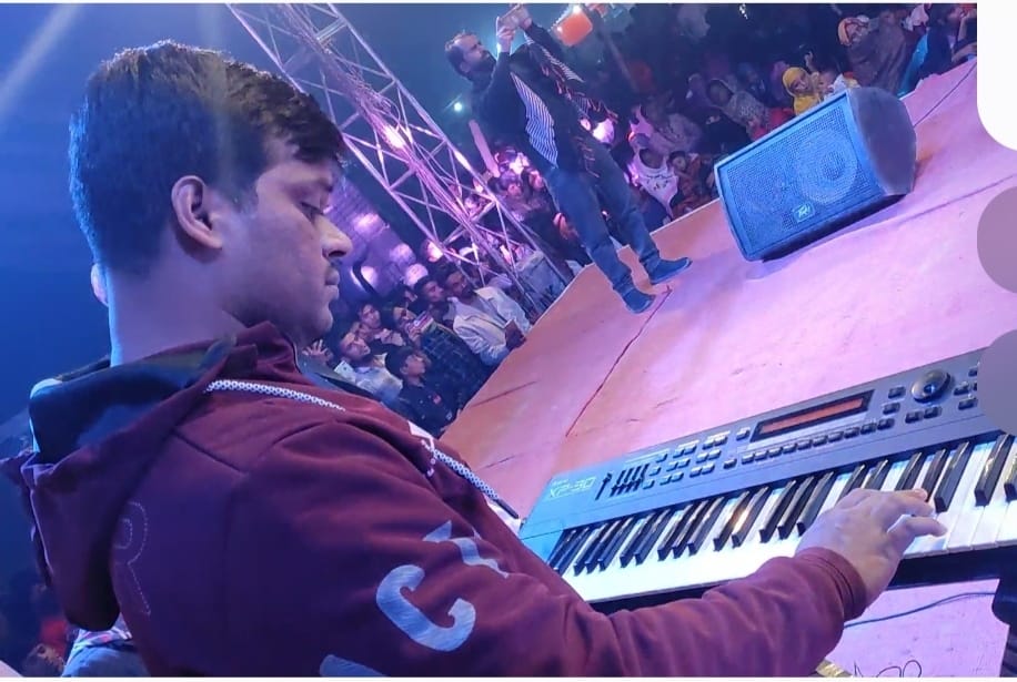 Vocalist Suhel
