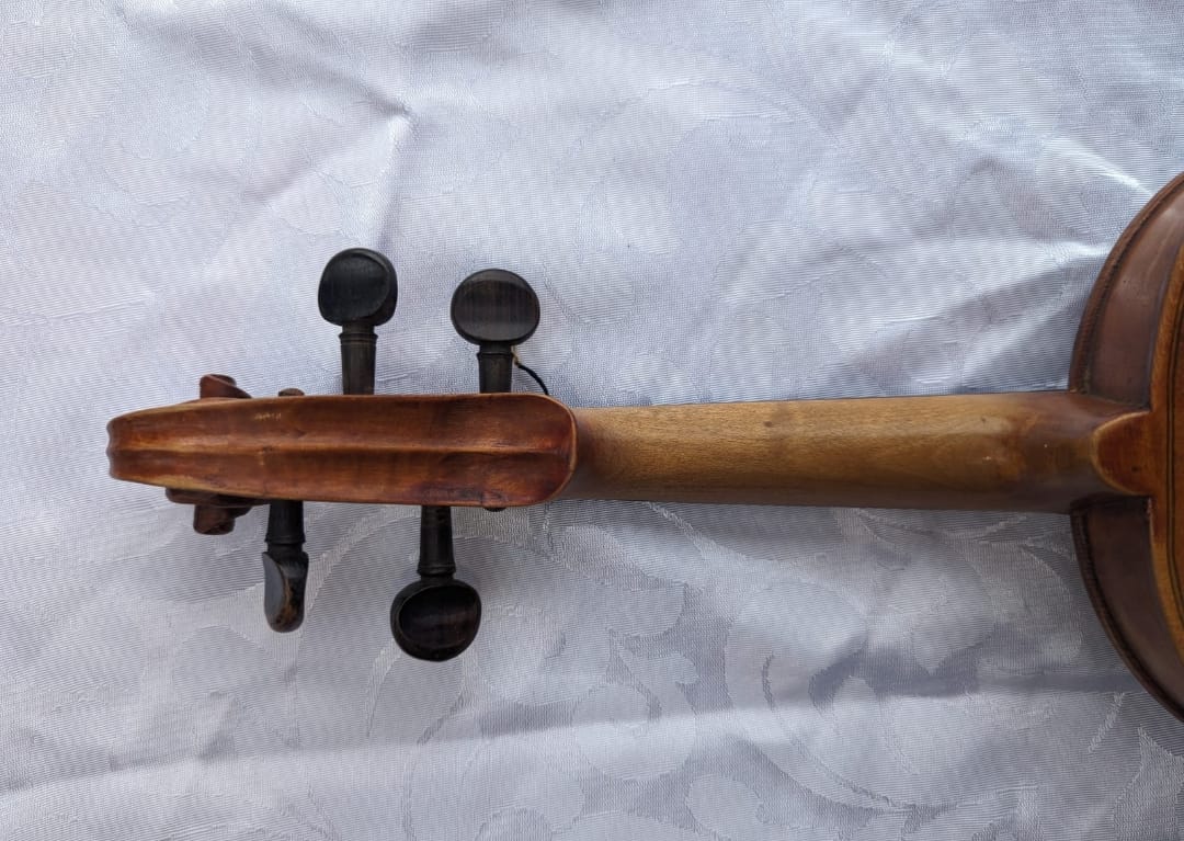 What is the value of a violin labeled Josef Klotz in Mitttenwalde