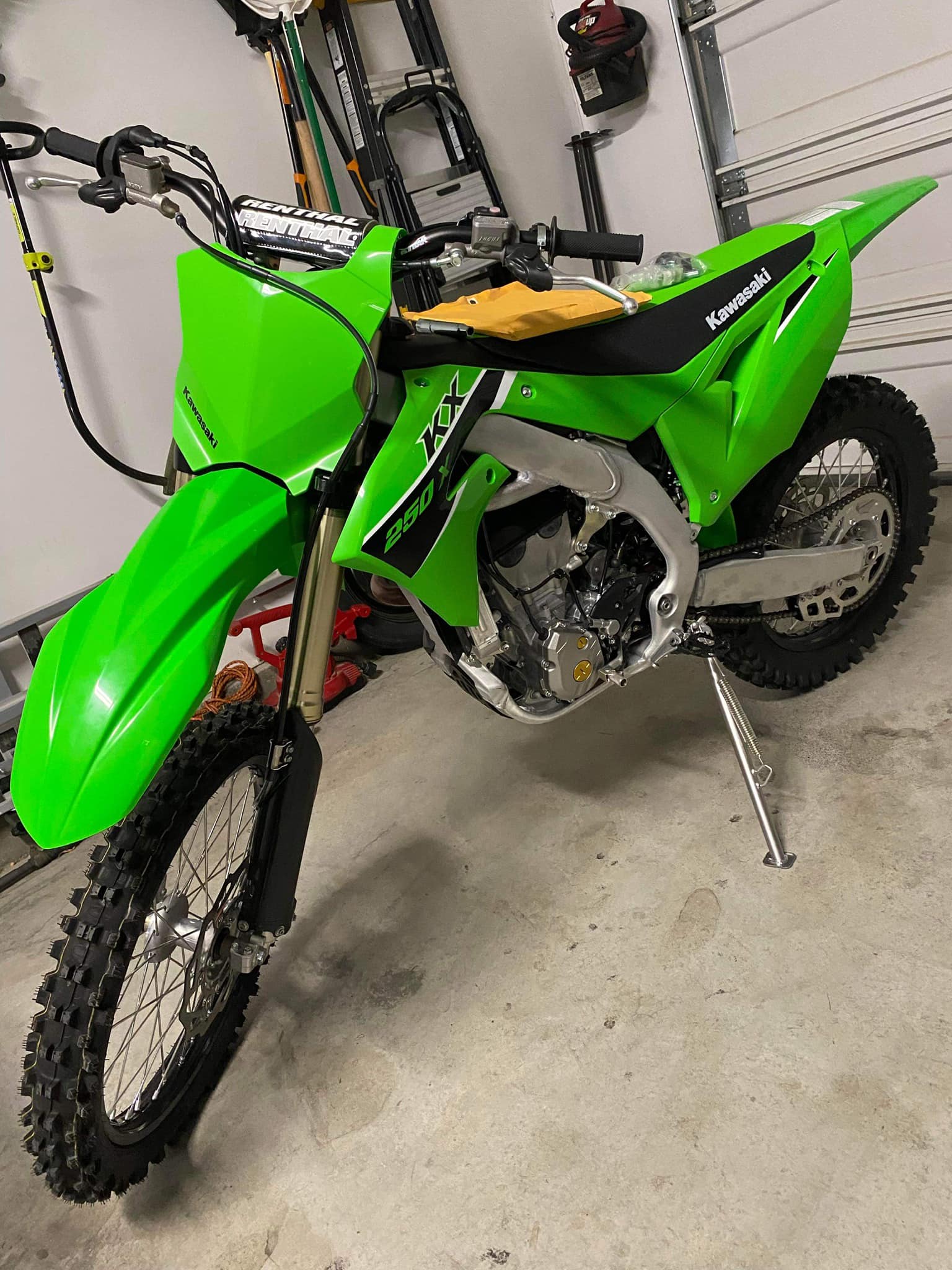 Who makes 4-5mm offset sprockets for 2021 Kawasaki KX250?