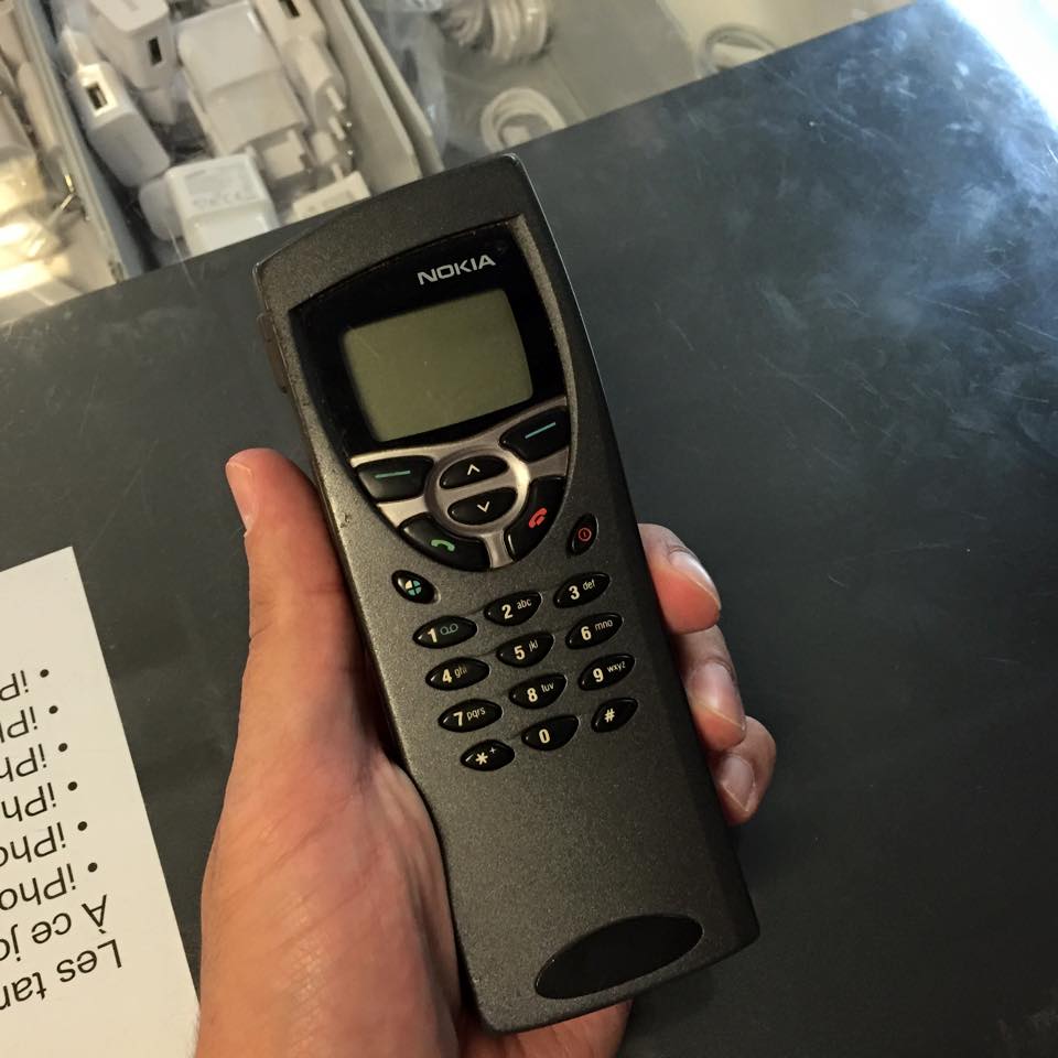 Qui reconnaîtra ce modèle mythique ? - Point Service Phone