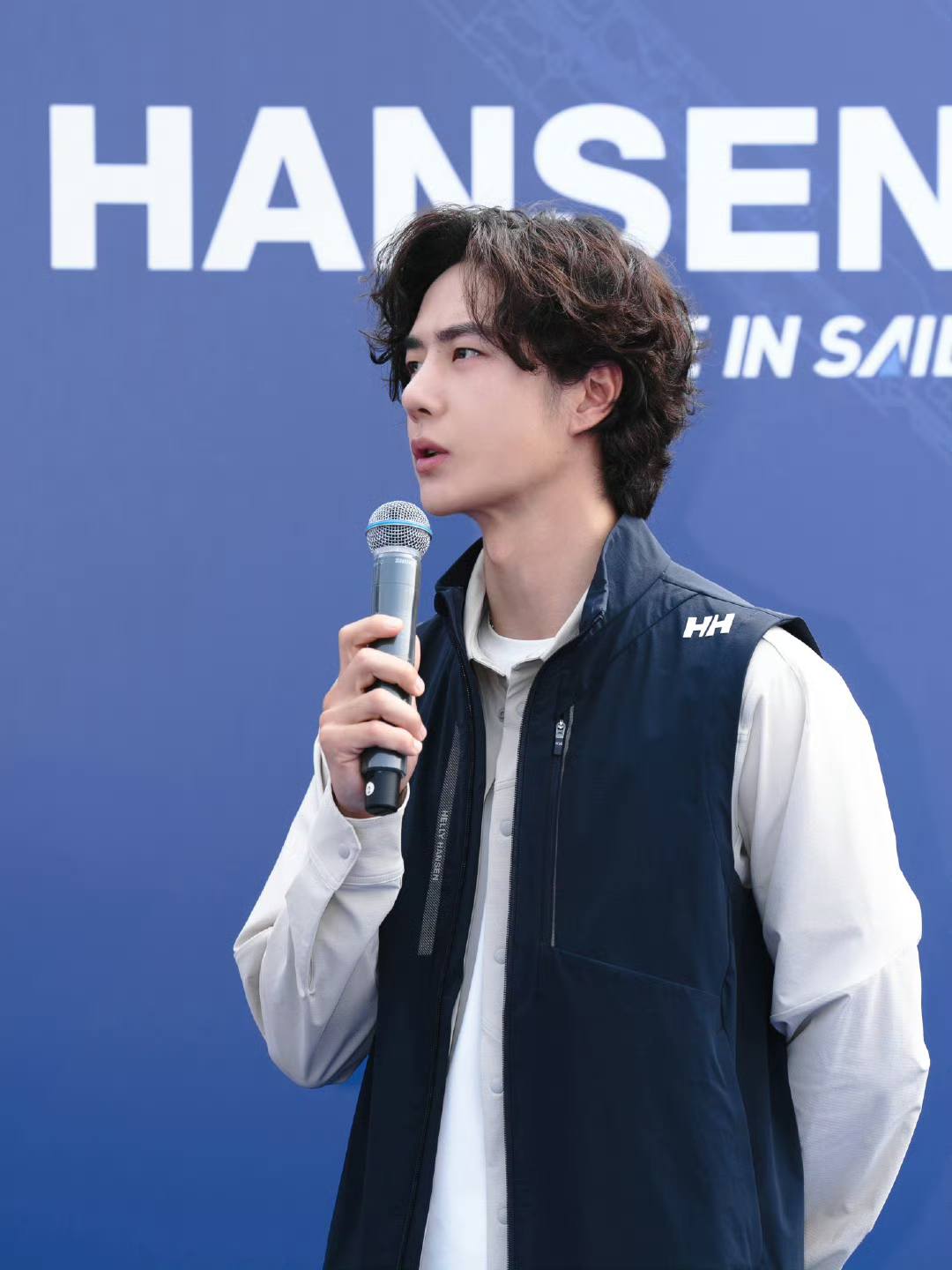 𝗪𝗔𝗡𝗚 𝗬𝗜𝗕𝗢 王一博(@yibodearest) • Facebook