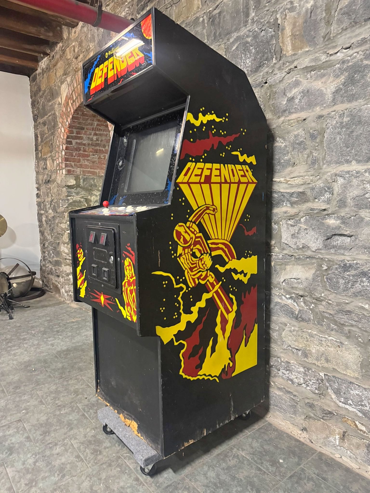 Defender (Williams, 1981) Arcade Cabinet - Slot Machines - New York ...